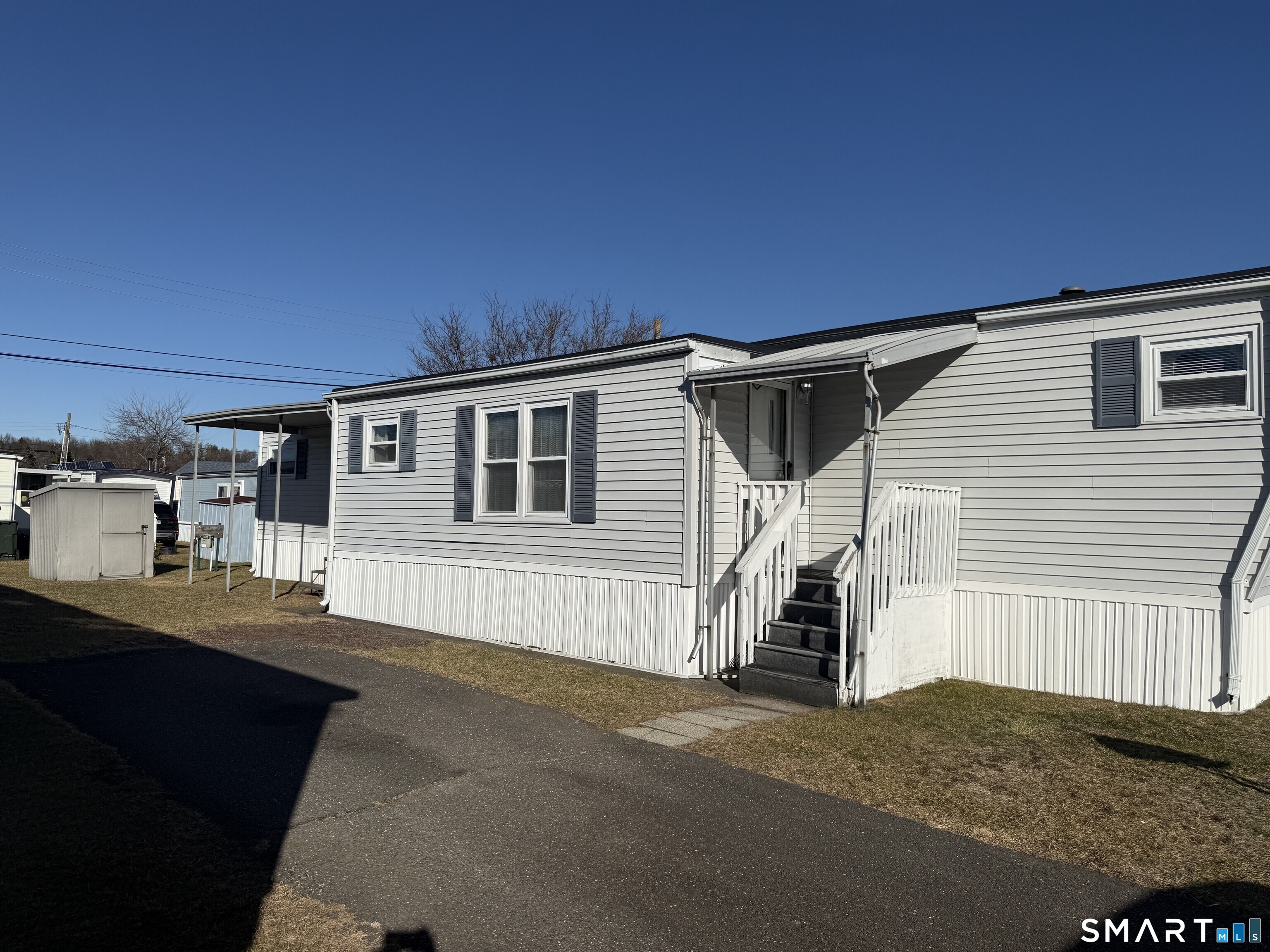 Homes for sale in East Hartford, CT | 6 Cherokee Rd, East Hartford, CT 06118 | MLS# 24145971