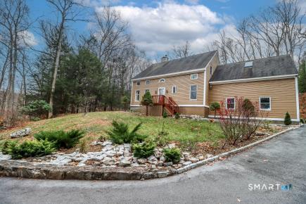 Homes for sale in Danbury, CT | 56 E Starrs Plain Rd, Danbury, CT 06810 | MLS# 24140001