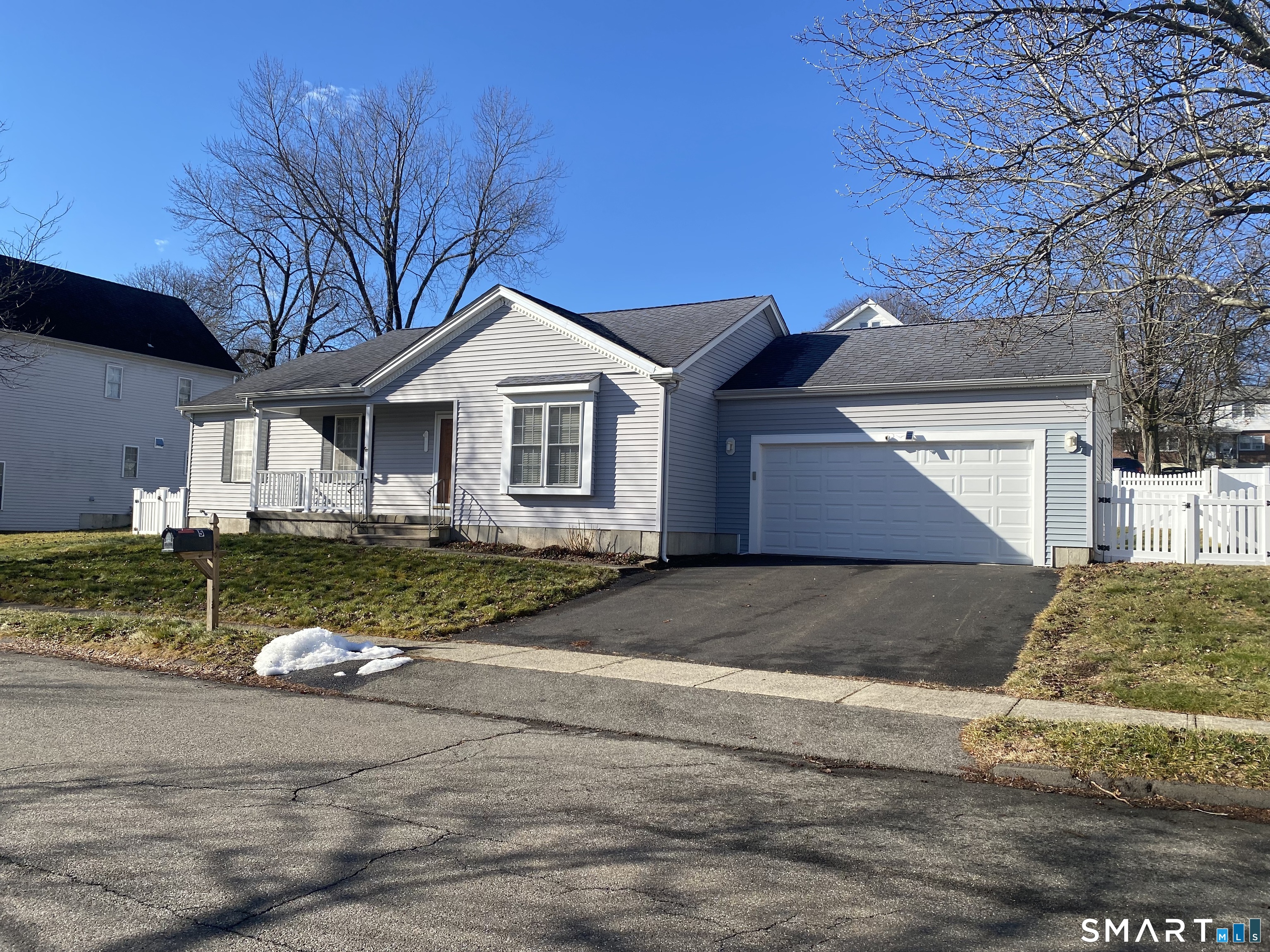 Homes for sale in Wallingford, CT | 5 Lendler Ln, Wallingford, CT 06492 | MLS# 24148611