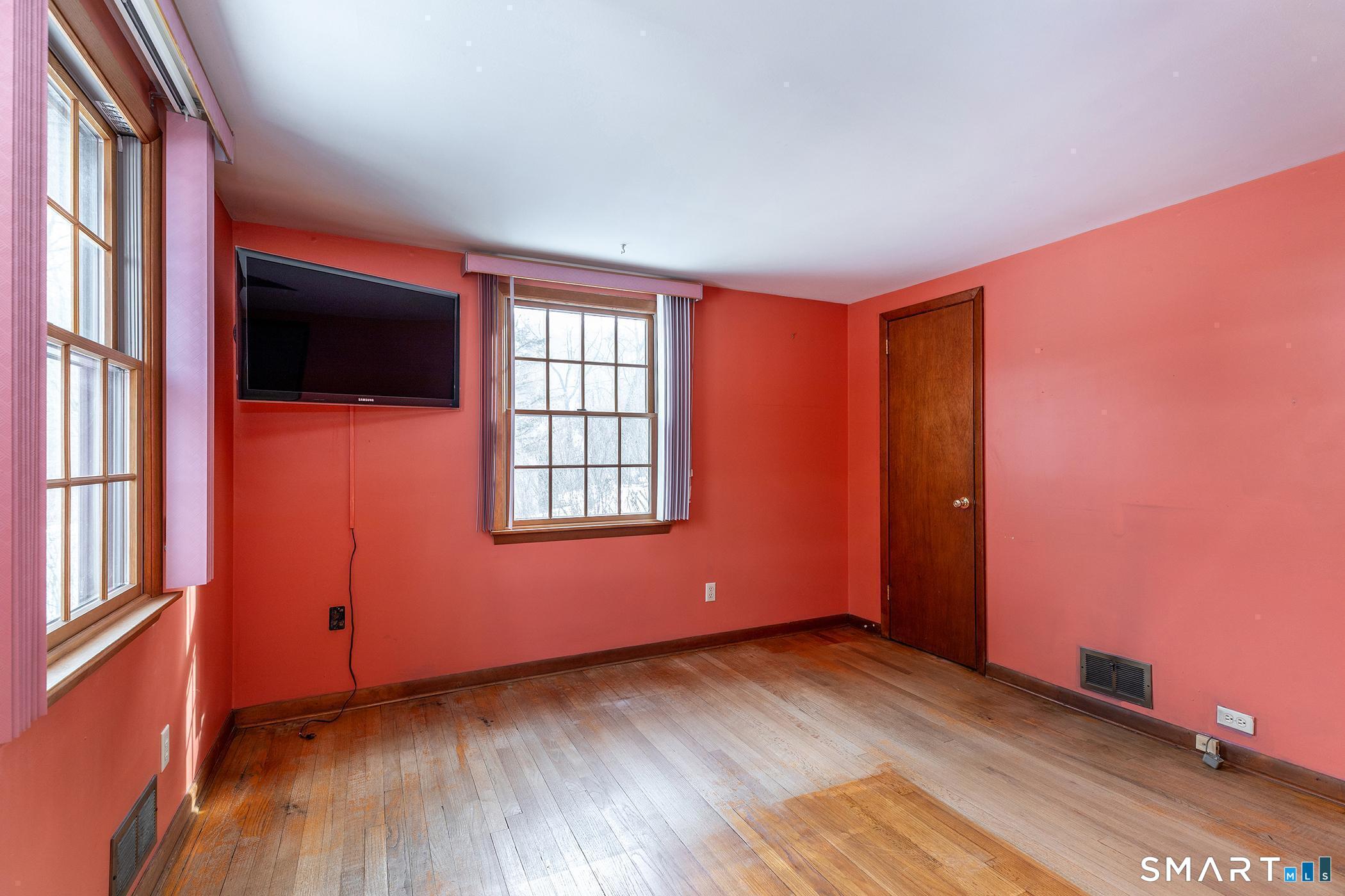 Photo 16 of 10 Bonnybrook Drive, New Milford, CT