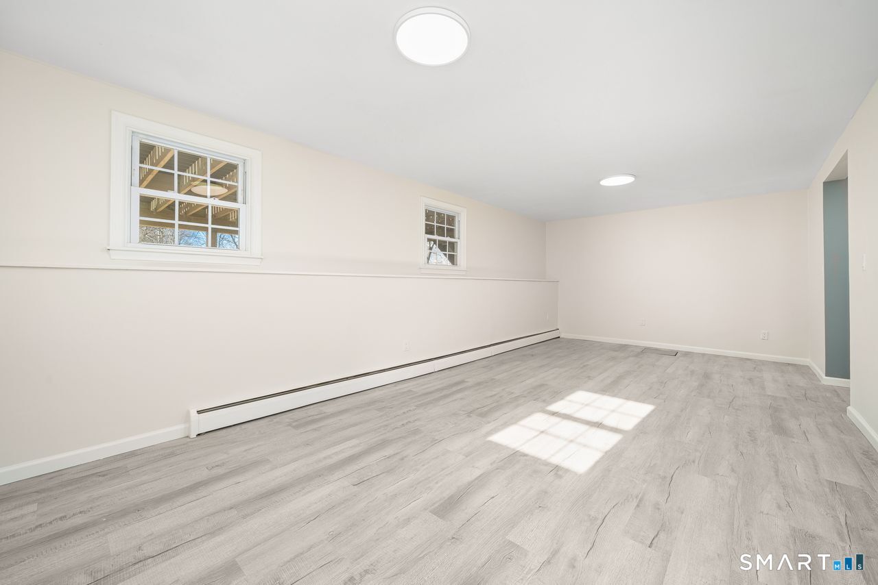 Photo 20 of 236 Old Farm Drive, Newington, CT