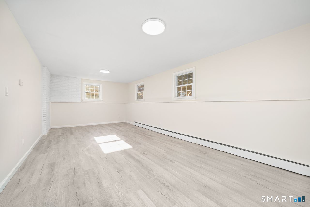 Photo 27 of 236 Old Farm Drive, Newington, CT