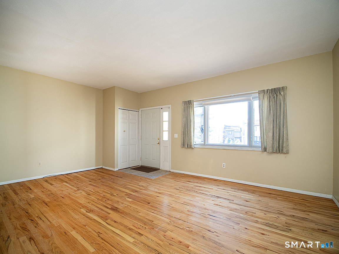 Homes for sale in Branford, CT | 19 Hampton Park #19, Branford, CT 06405 | MLS# 24147737