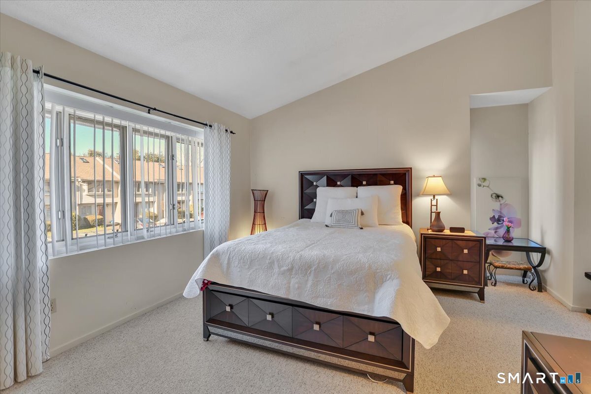 Photo 13 of 827 Oronoke Road, Waterbury, CT