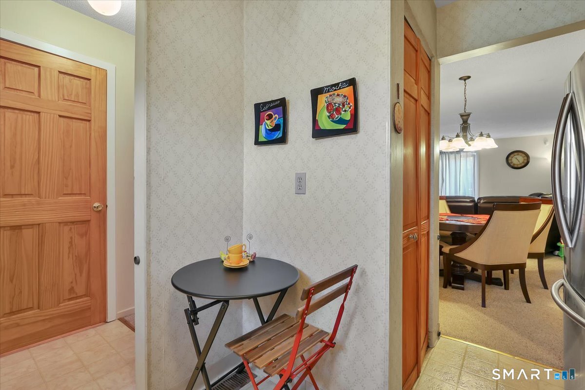 Photo 9 of 827 Oronoke Road, Waterbury, CT