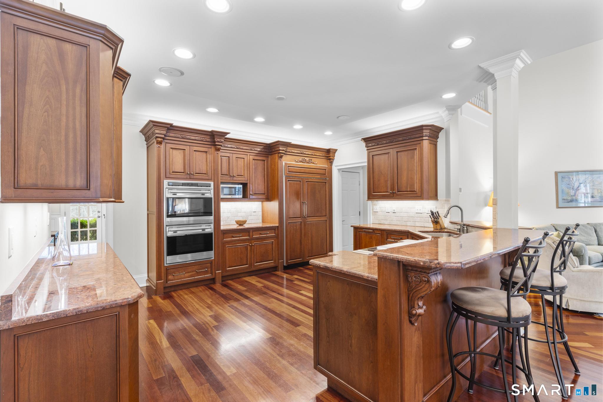 Photo 11 of 51 Elderslie Lane, Woodbridge, CT