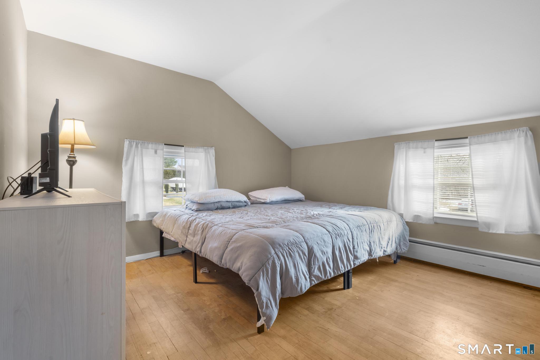 Photo 16 of 89 Green Meadow Road, Milford, CT