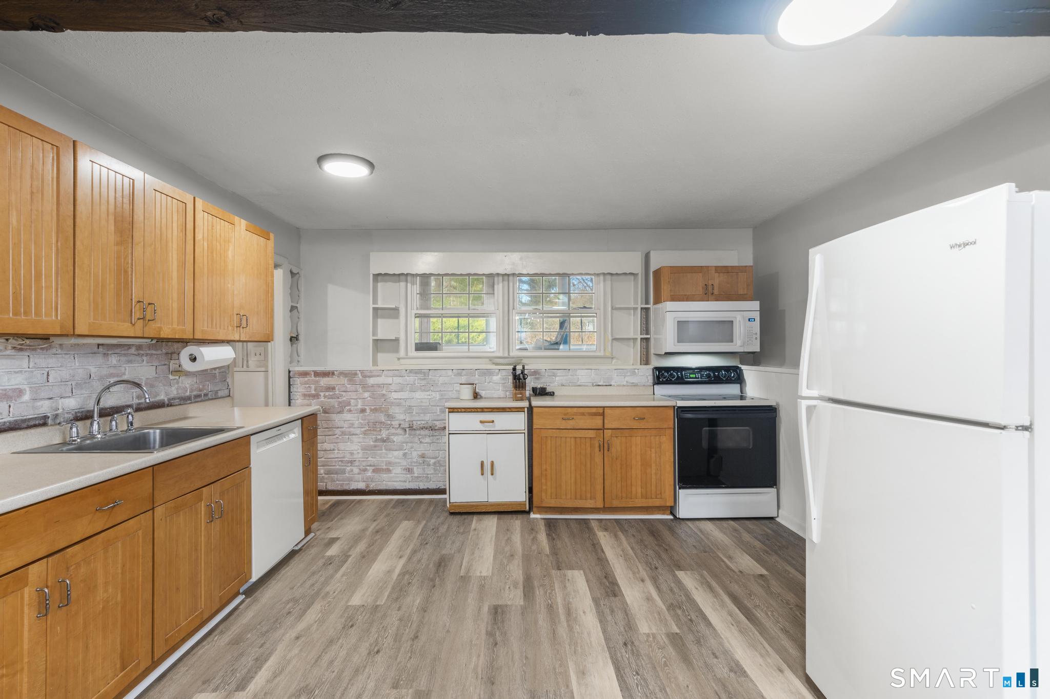 Photo 8 of 89 Green Meadow Road, Milford, CT