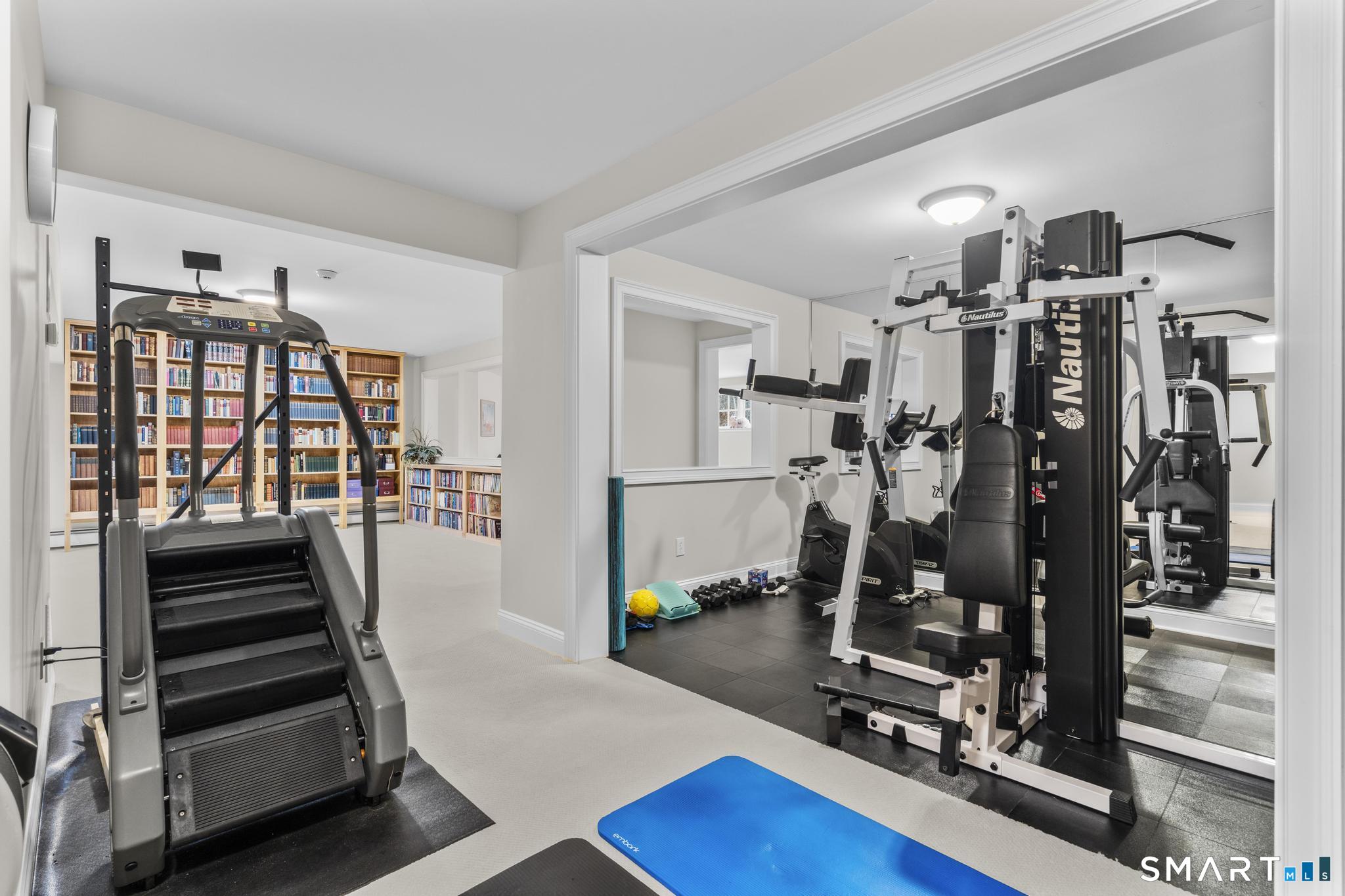 Photo 30 of 51 Elderslie Lane, Woodbridge, CT