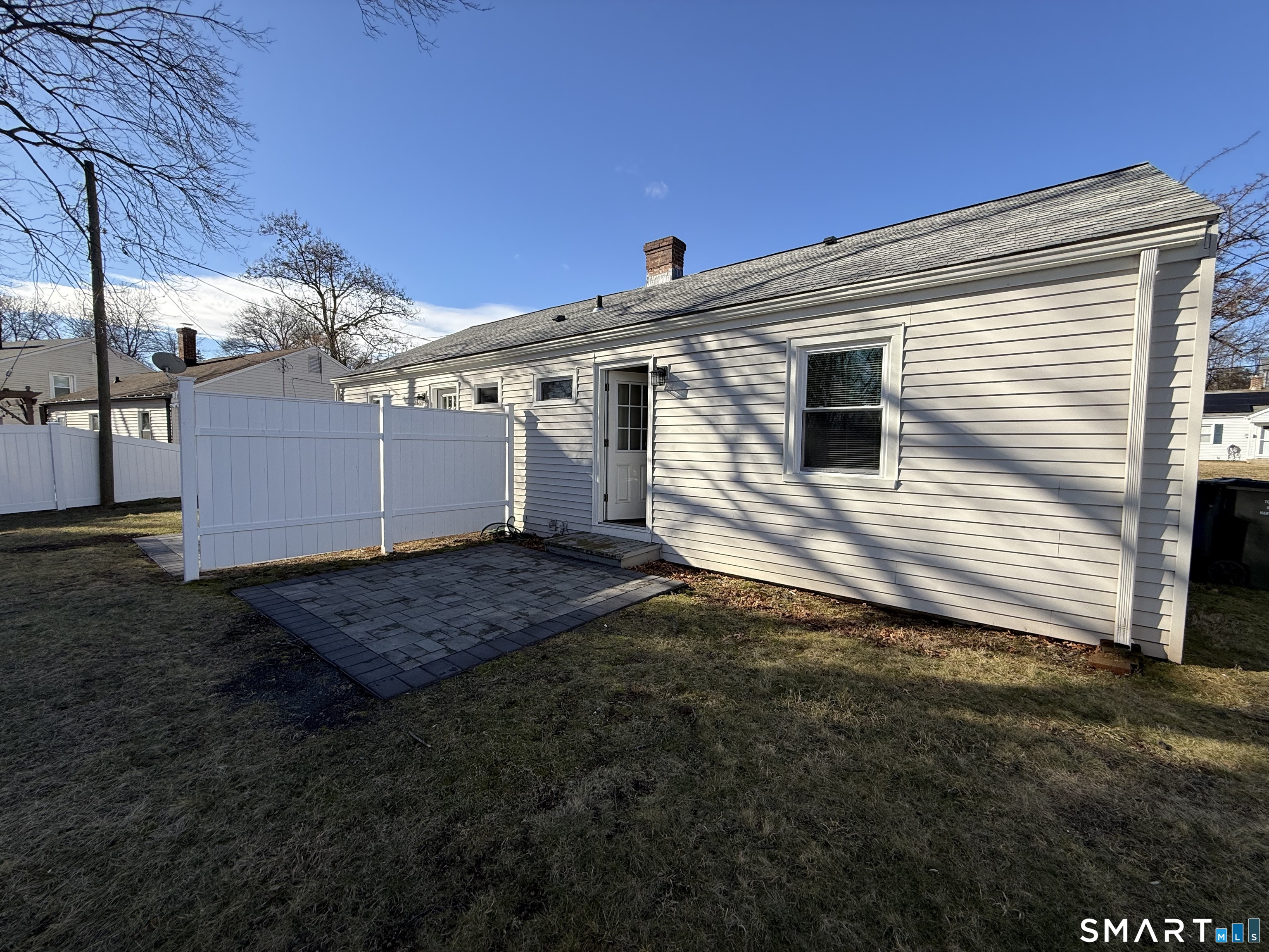 Photo 19 of 38 Elmhurst Circle, West Hartford, CT