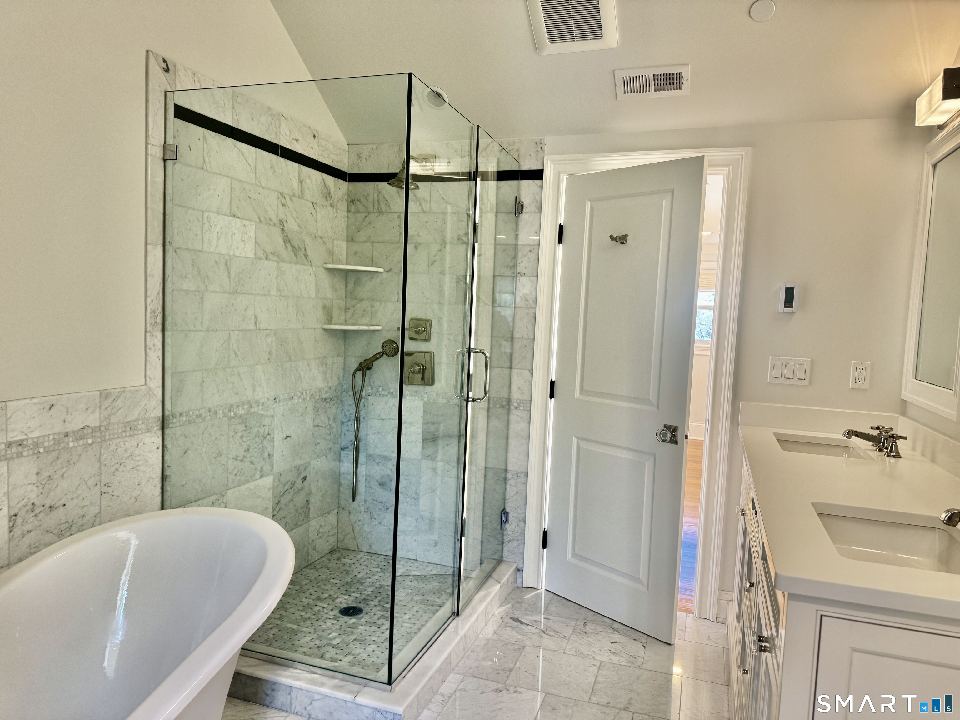 Photo 6 of 500 Main Street, Ridgefield, CT