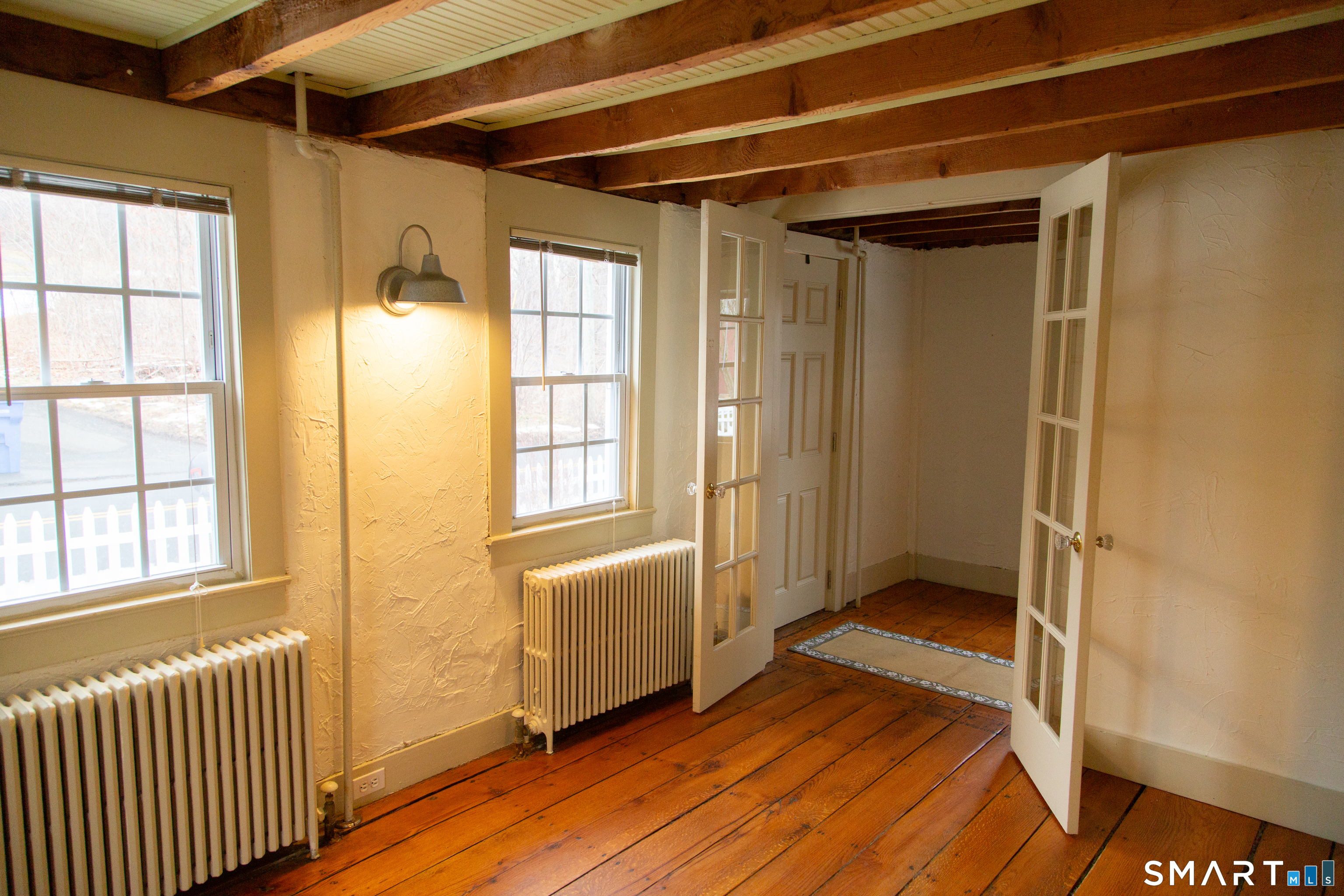 Photo 5 of 1187 Mount Carmel Avenue, North Haven, CT