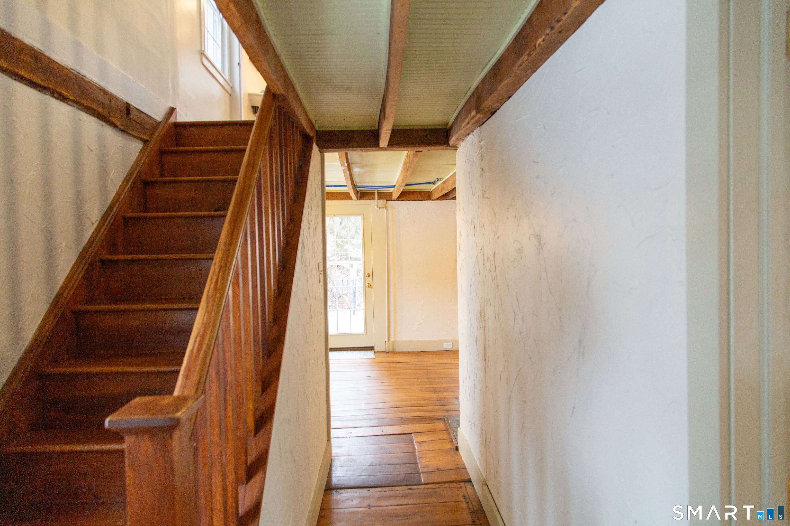 Photo 7 of 1187 Mount Carmel Avenue, North Haven, CT