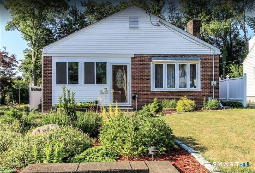 Homes for sale in Newington, CT | 79 Piper Brook Ave, Newington, CT 06111 | MLS# 24147070