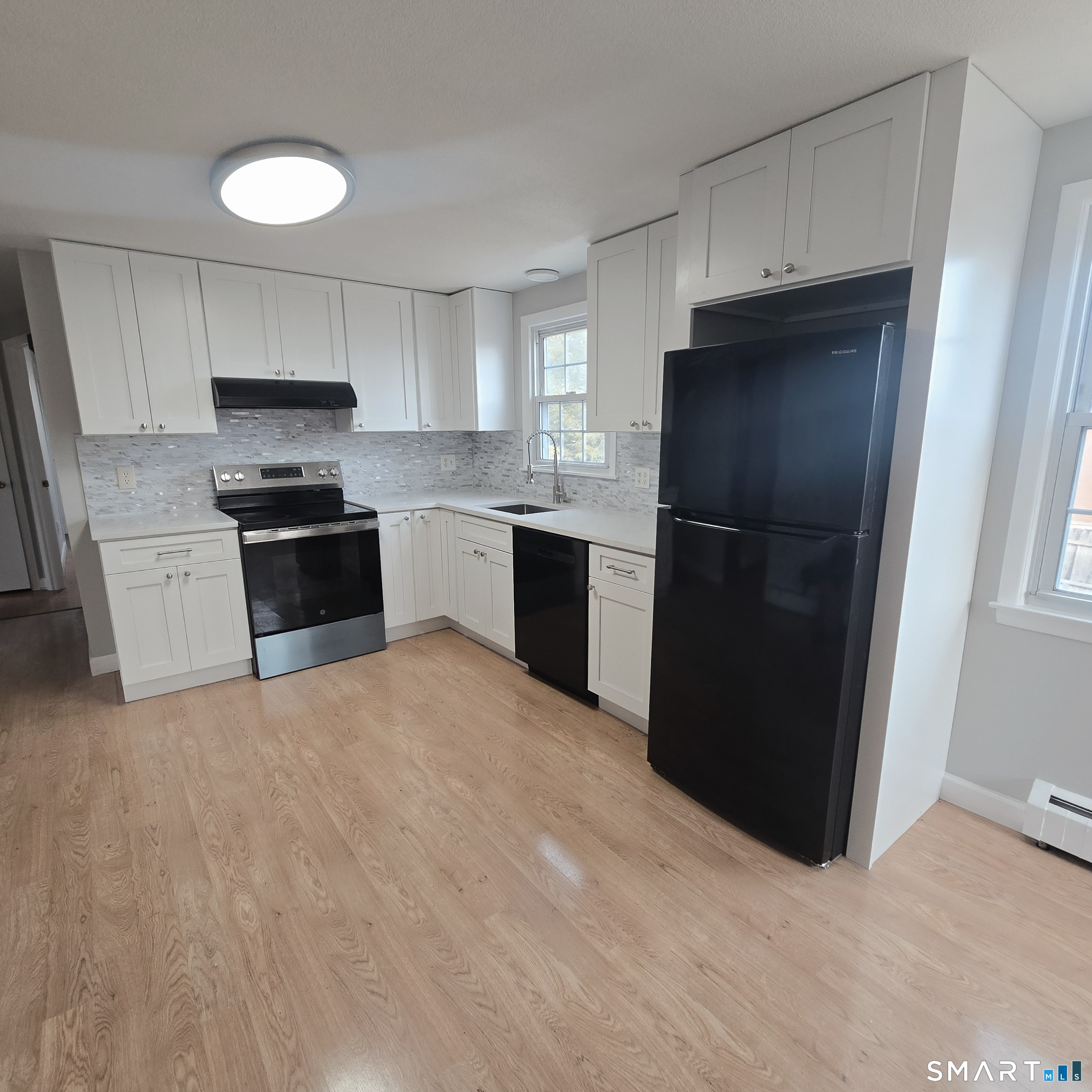 Photo 5 of 26 Tifton Road, Wethersfield, CT