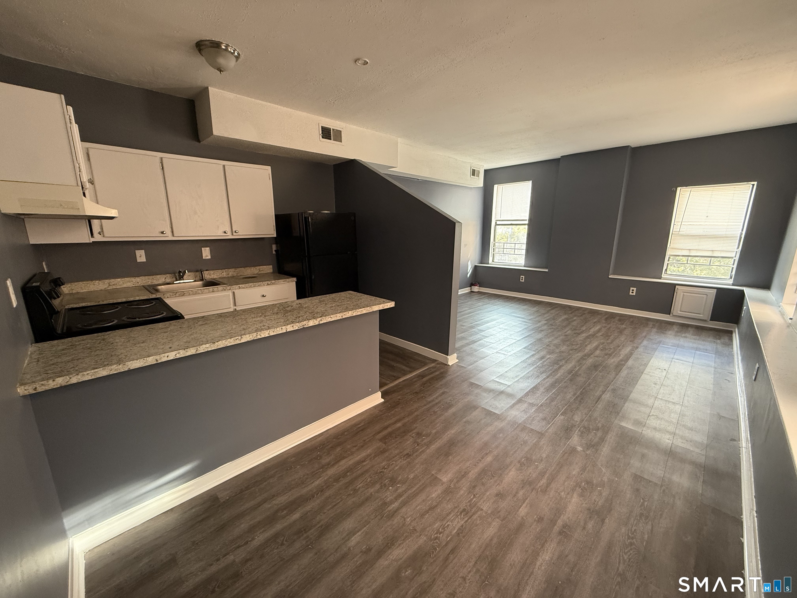 Homes for sale in Hartford, CT | 31 Wethersfield Ave #I, Hartford, CT 06114 | MLS# 24148867