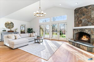 86 Maple Avenue
