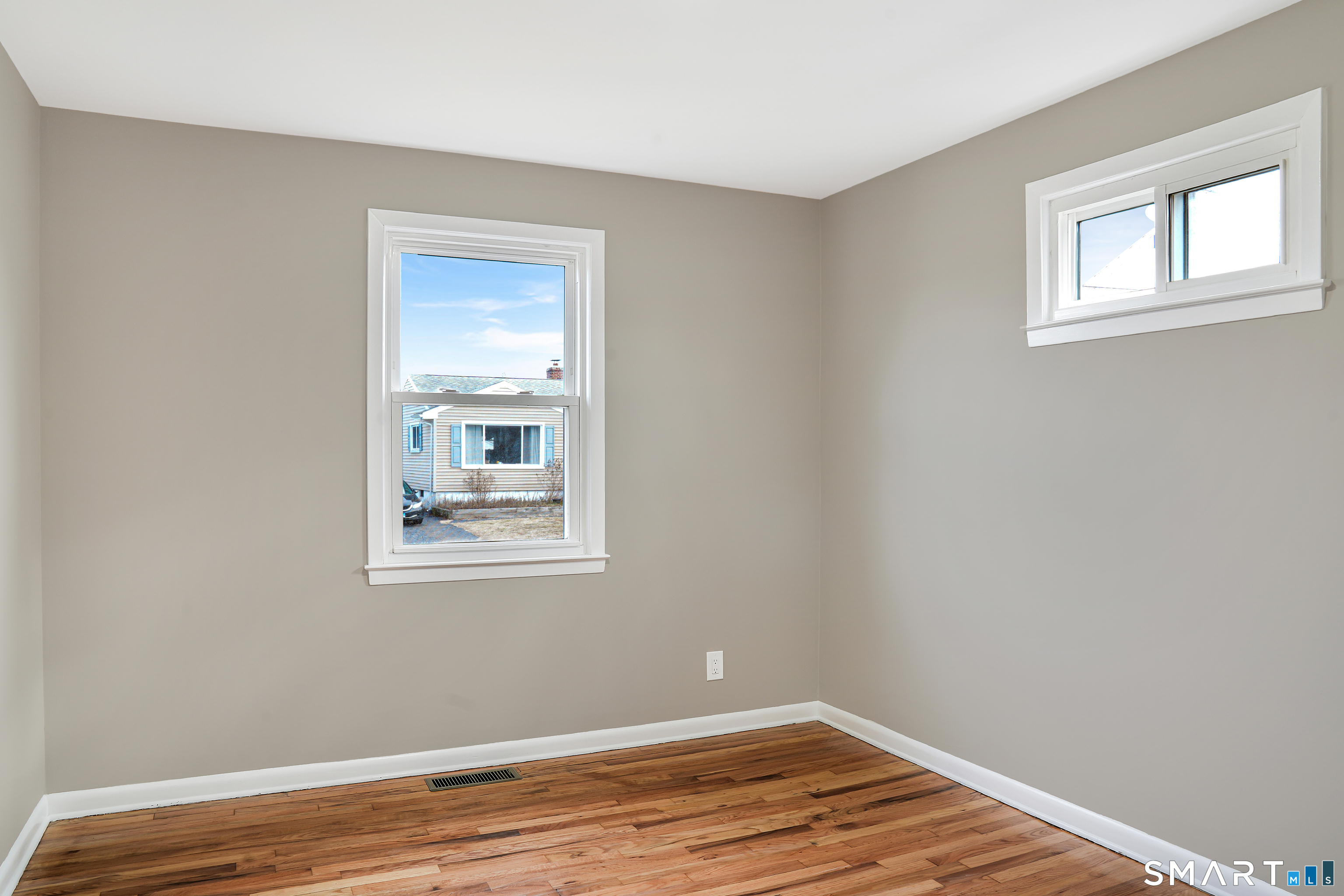 Photo 10 of 56 Victor Street, East Haven, CT