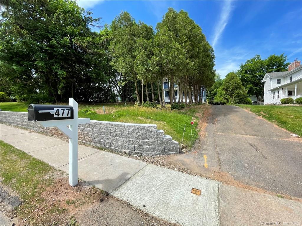 Photo 2 of 477 Main Street, Cromwell, CT