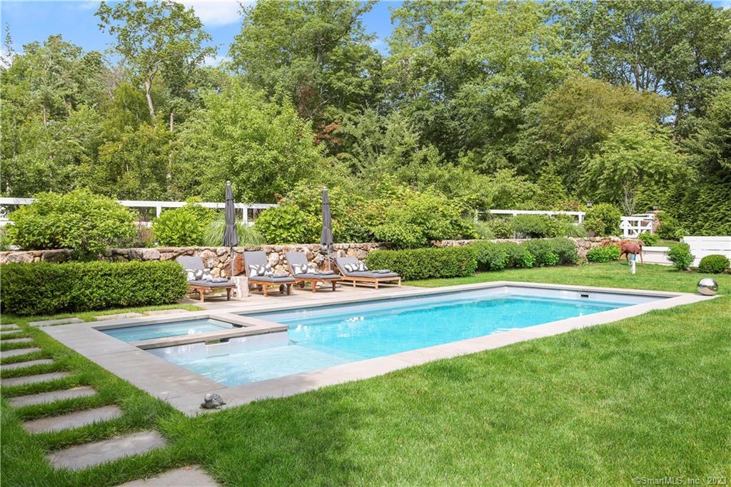 Photo 31 of 141 Norwalk Road, Norwalk, CT