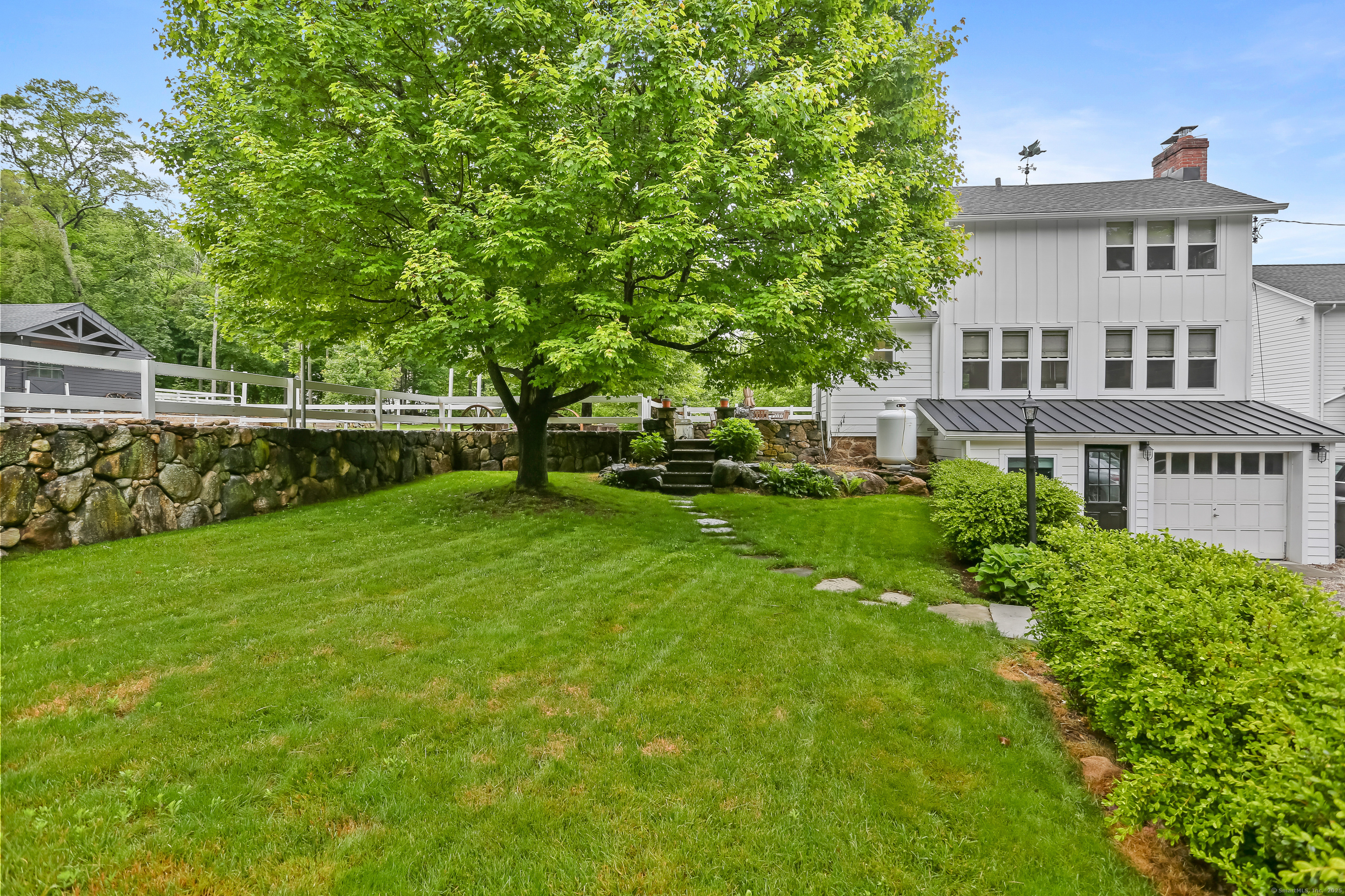 Photo 34 of 141 Norwalk Road, Norwalk, CT