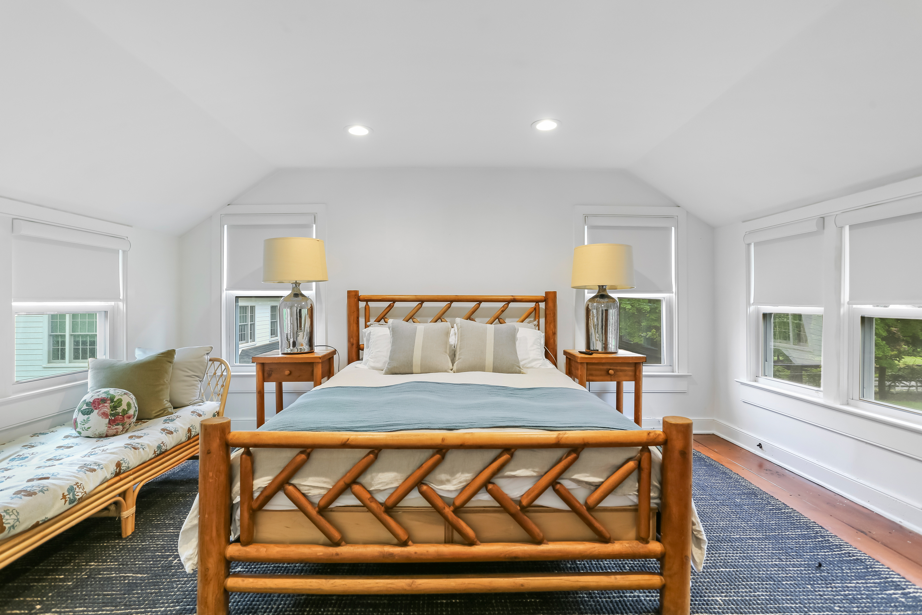 Photo 40 of 141 Norwalk Road, Norwalk, CT