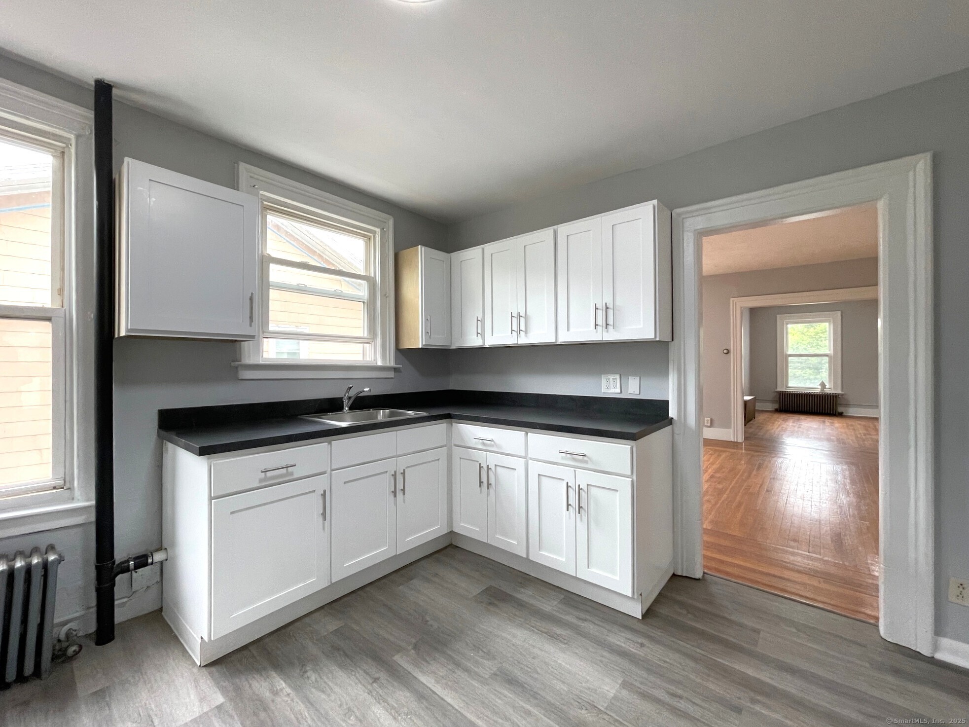 Photo 5 of 303 Lexington Avenue, New Haven, CT