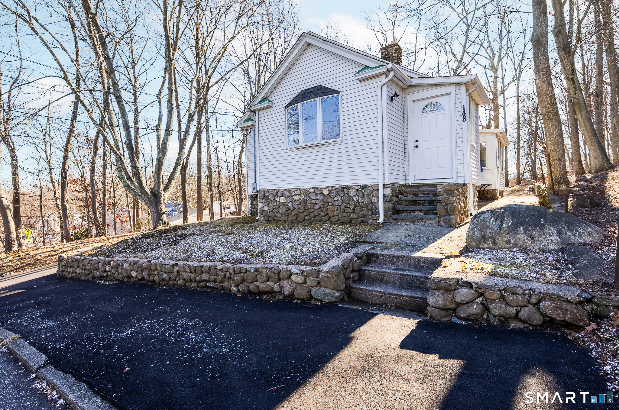 Homes for sale in West Haven, CT | 148 Burwell Rd, West Haven, CT 06516 | MLS# 24148957