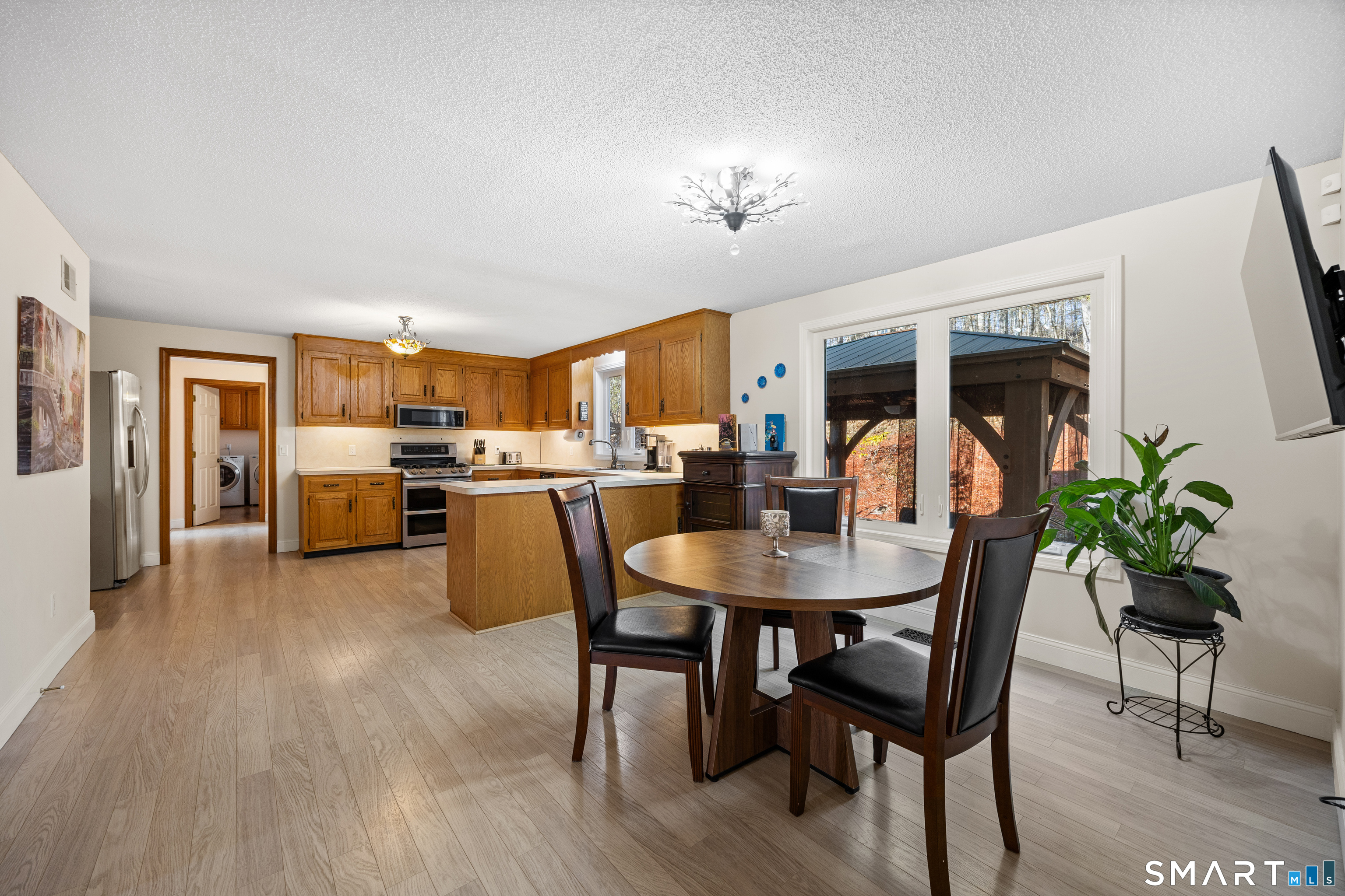 Homes for sale in Farmington, CT | 32 Canterbury Ln, Farmington, CT 06085 | MLS# 24148893