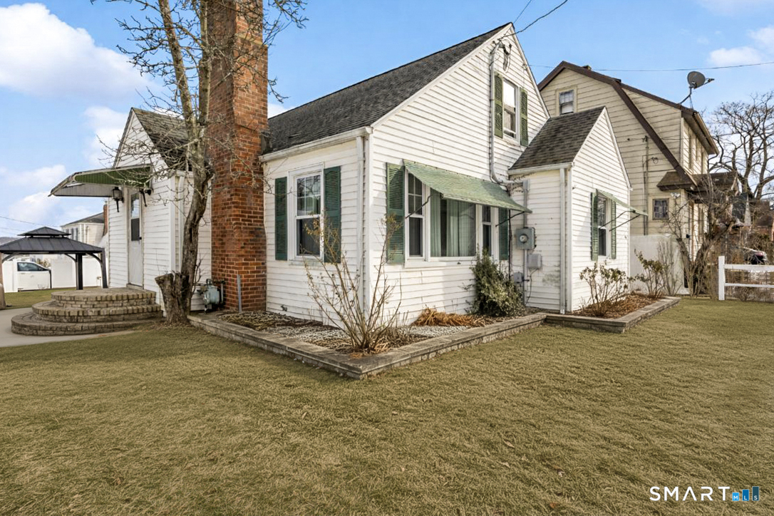 Homes for sale in Waterbury, CT | 441 Highland Ave, Waterbury, CT 06708 | MLS# 24143932