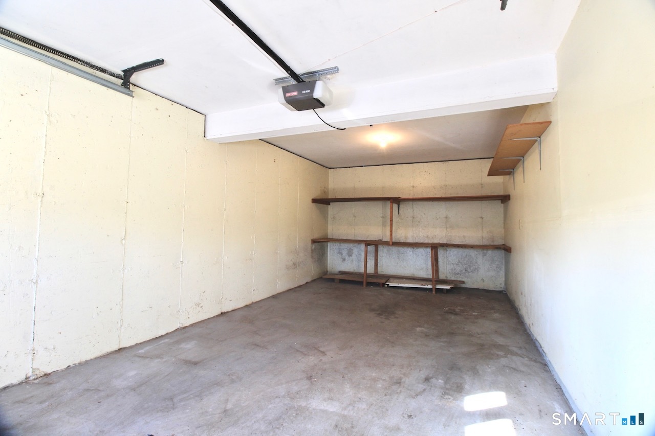 Homes for sale in Wallingford, CT | 6 North Ln, Wallingford, CT 06492 | MLS# 24139062