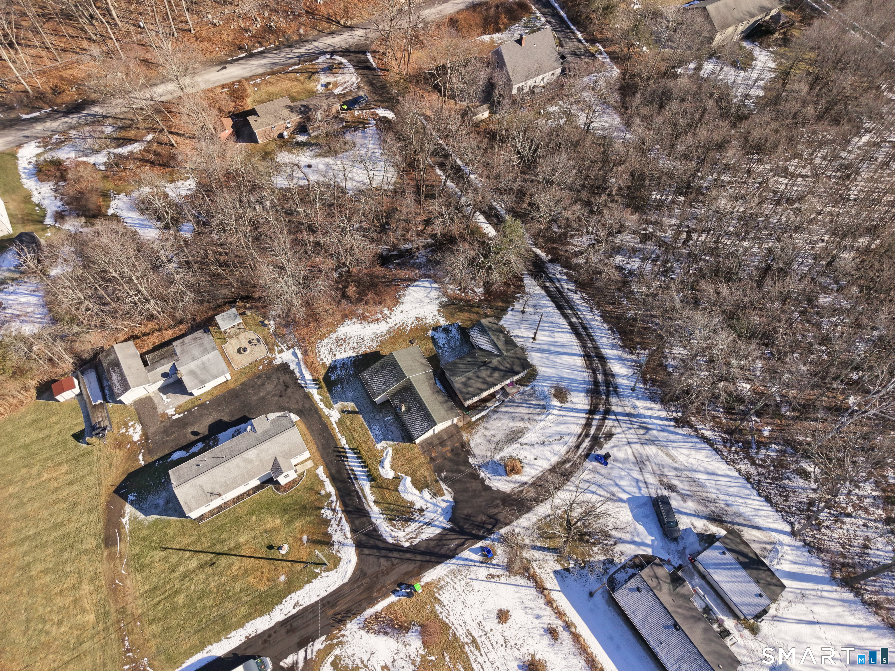 Photo 37 of 21 Hill Top Lane, Litchfield, CT