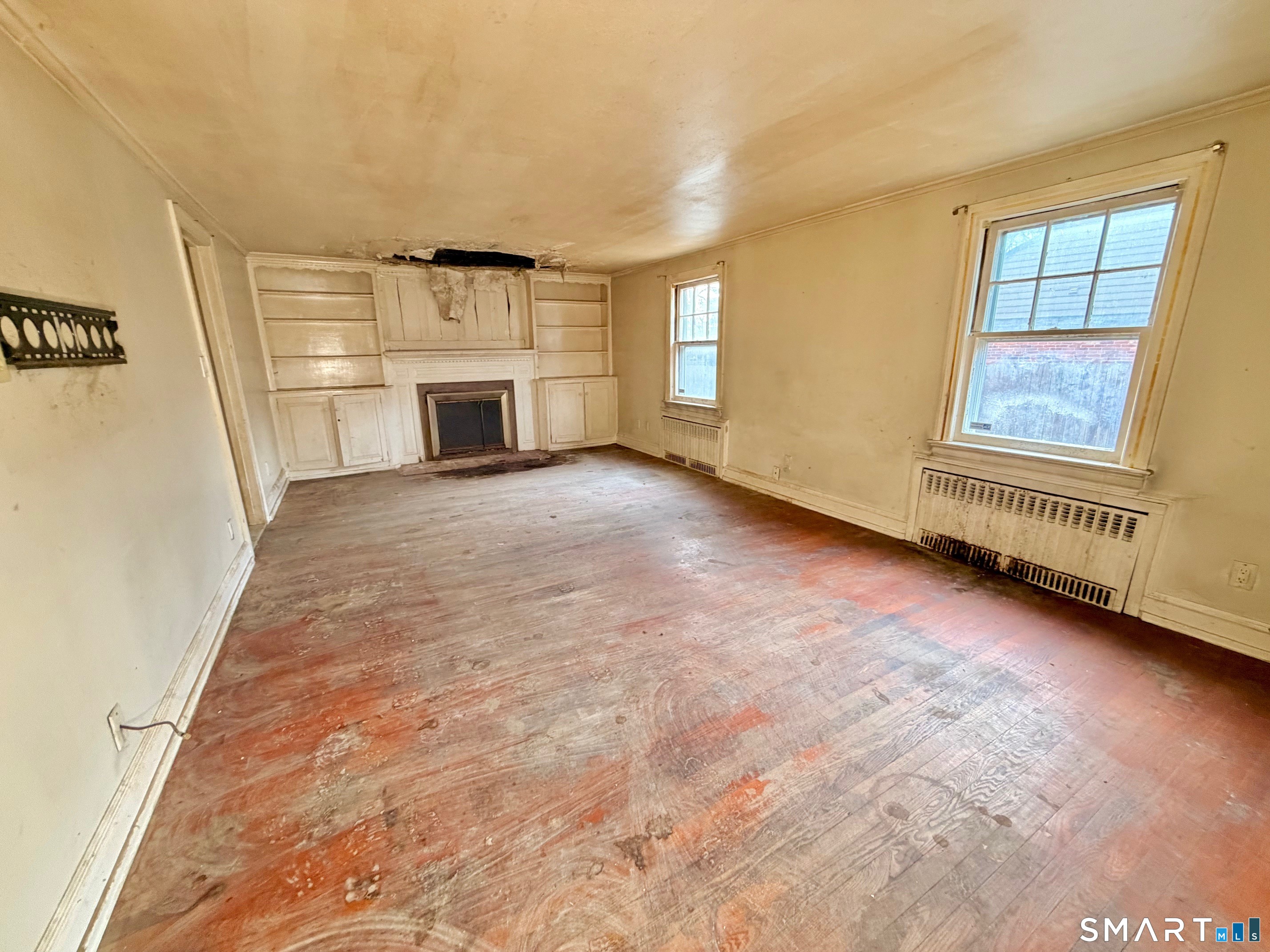 Homes for sale in Hartford, CT | 60 Hubbard Rd, Hartford, CT 06114 | MLS# 24148994