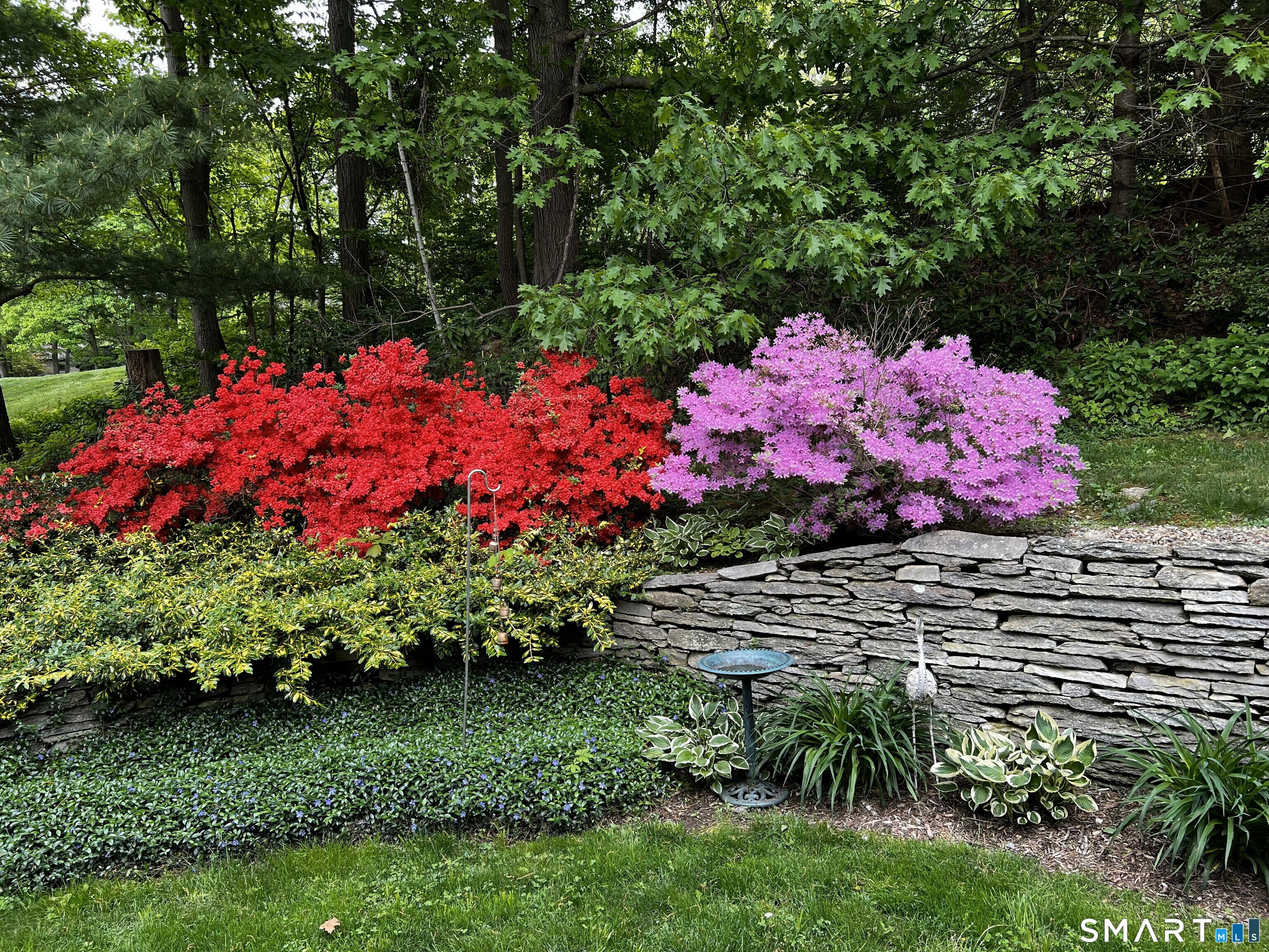 Homes for sale in Avon, CT | 4 Strathmore Ln #4, Avon, CT 06001 | MLS# 24147446