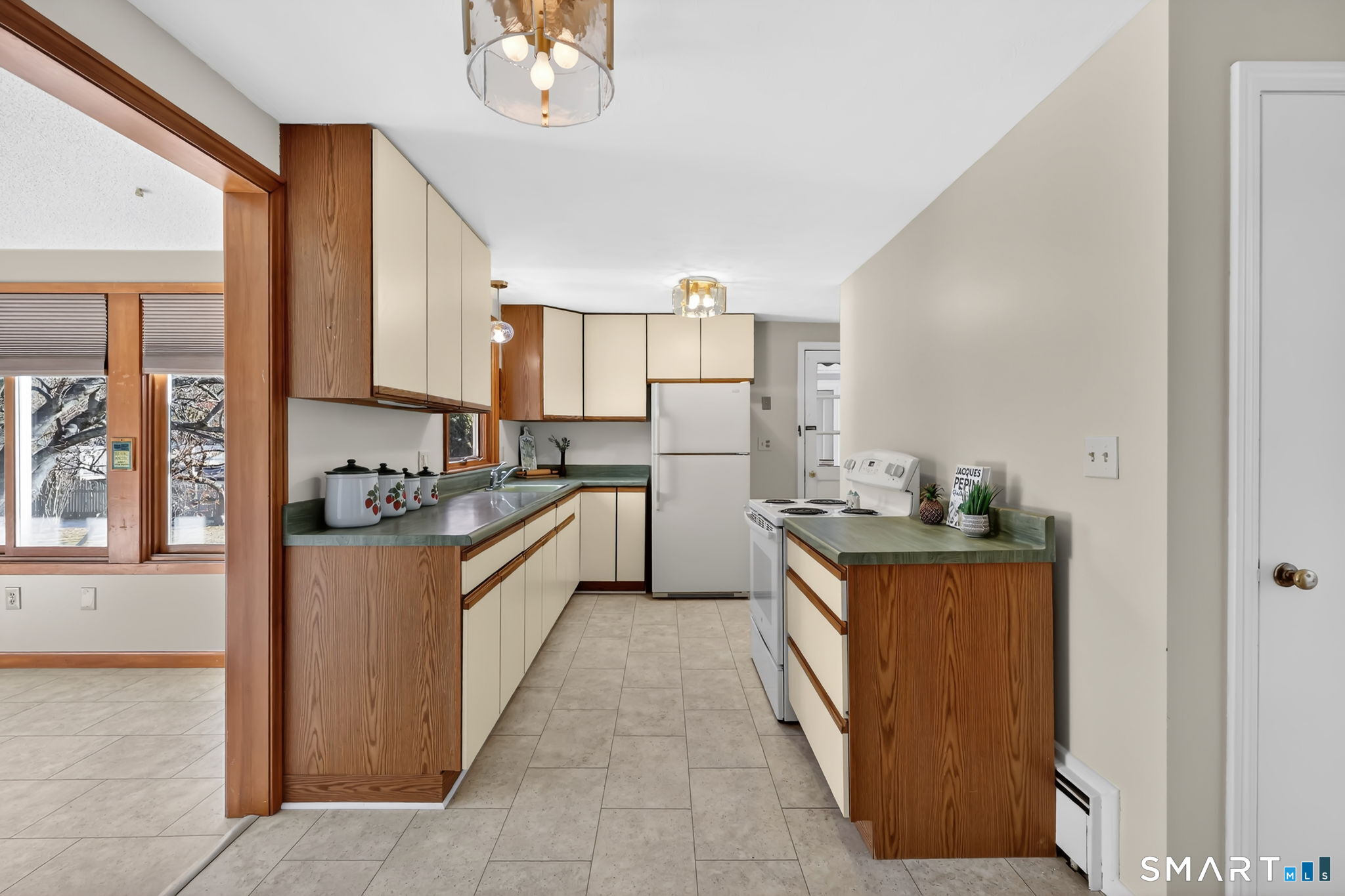 Photo 7 of 6 Ellis Road, Enfield, CT