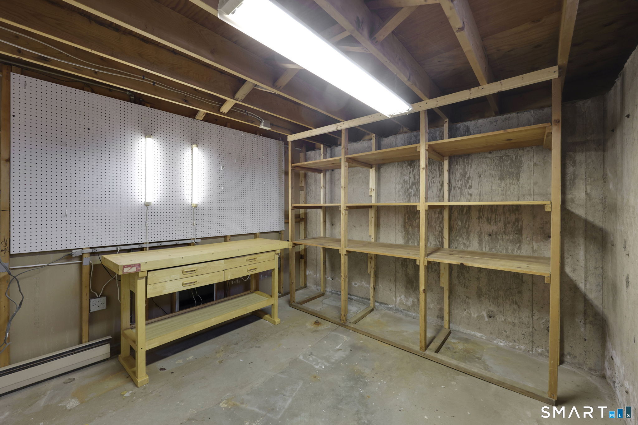 Photo 33 of 6 Ellis Road, Enfield, CT