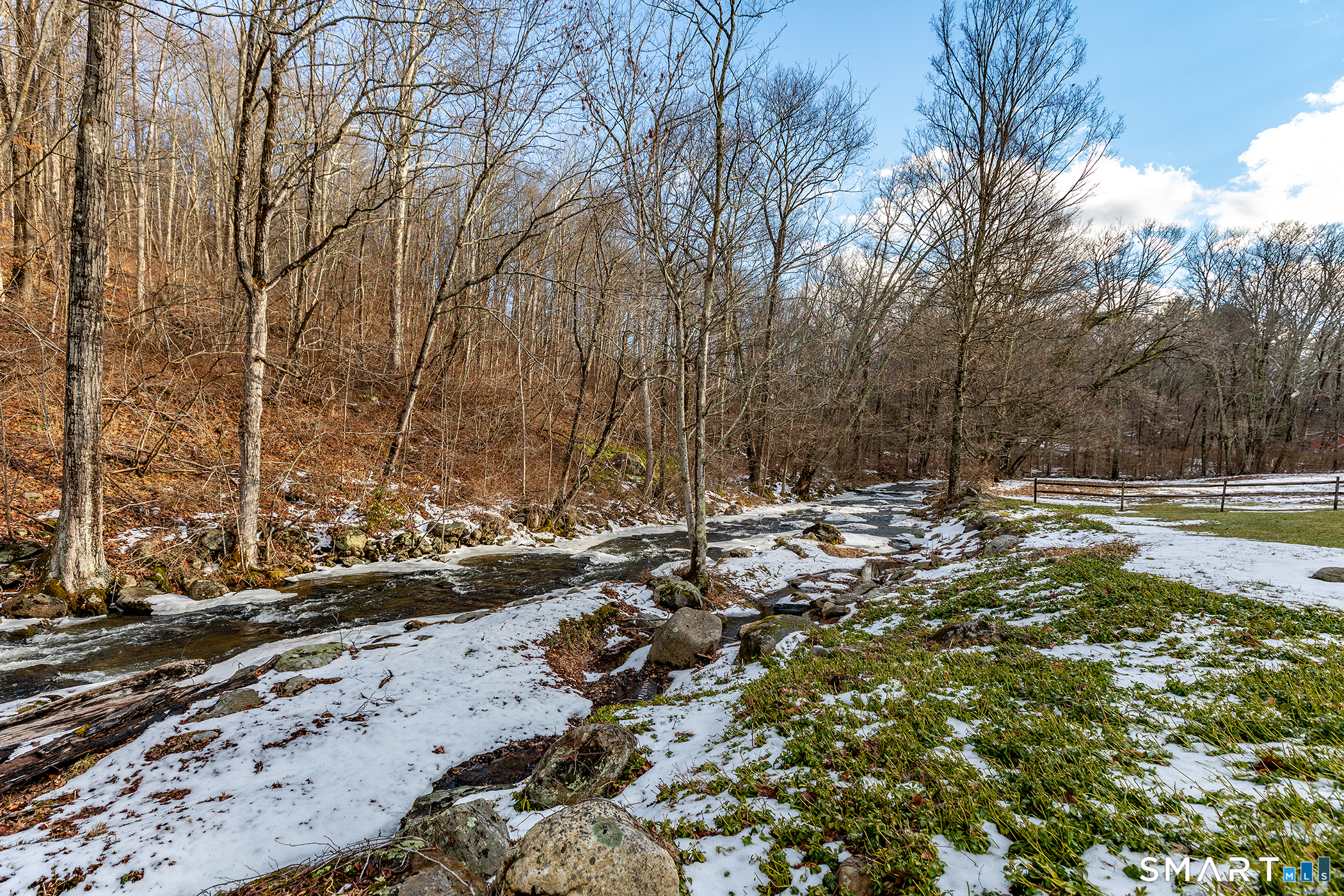 Homes for sale in New Milford, CT | 28 Squire Hill Rd, New Milford, CT 06776 | MLS# 24147666