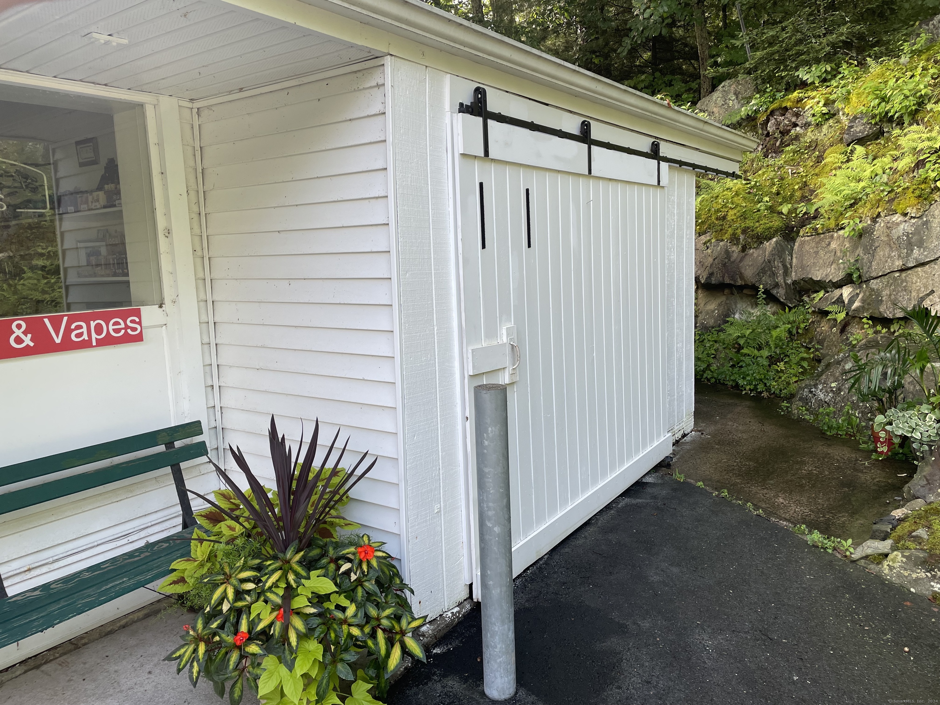 292 Canton, Burlington, 06013, 0 , 0 ,0,Commercial For Lease,For Rent,Canton,0,24149054