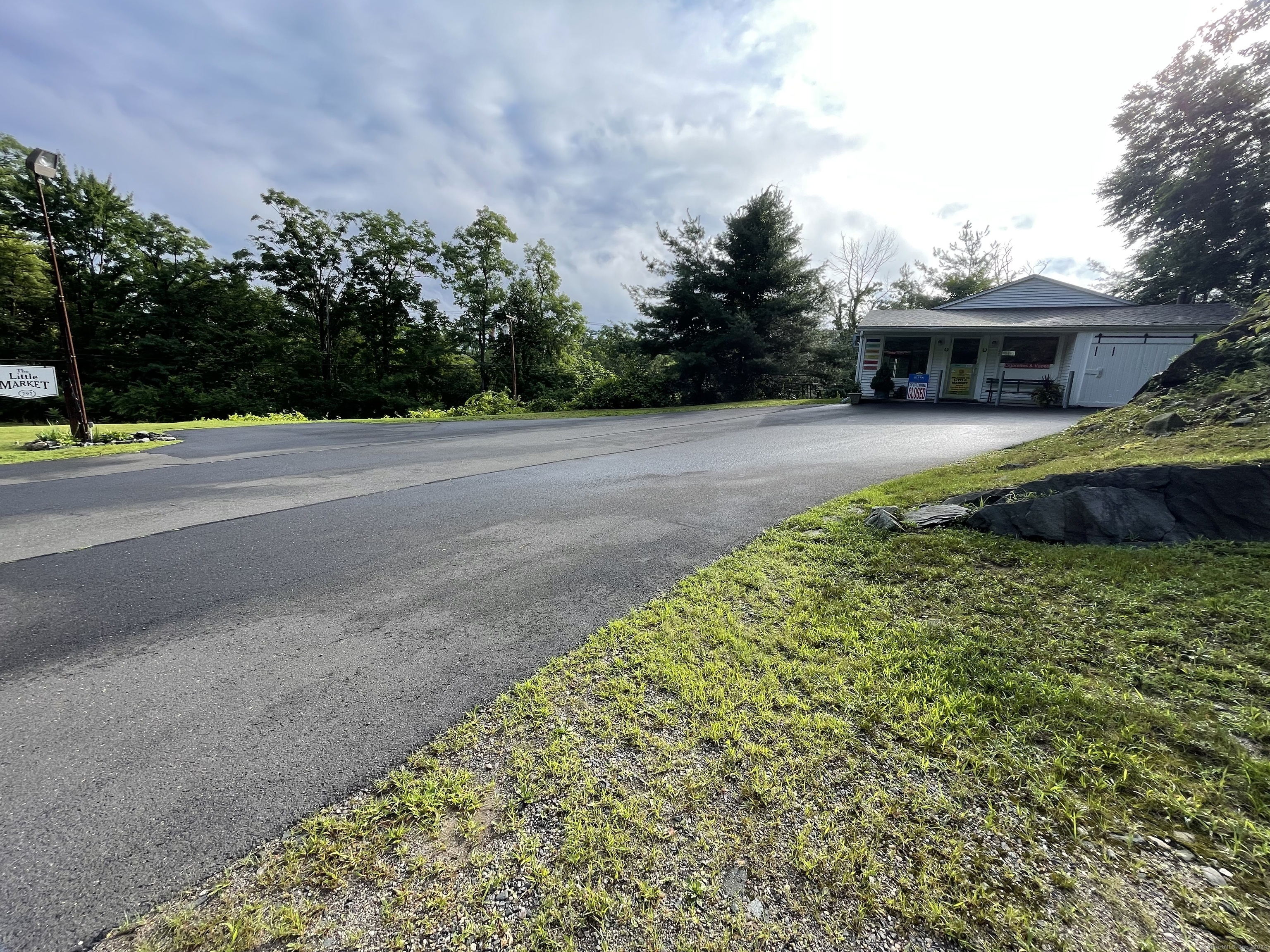 292 Canton, Burlington, 06013, 0 , 0 ,0,Commercial For Lease,For Rent,Canton,0,24149054