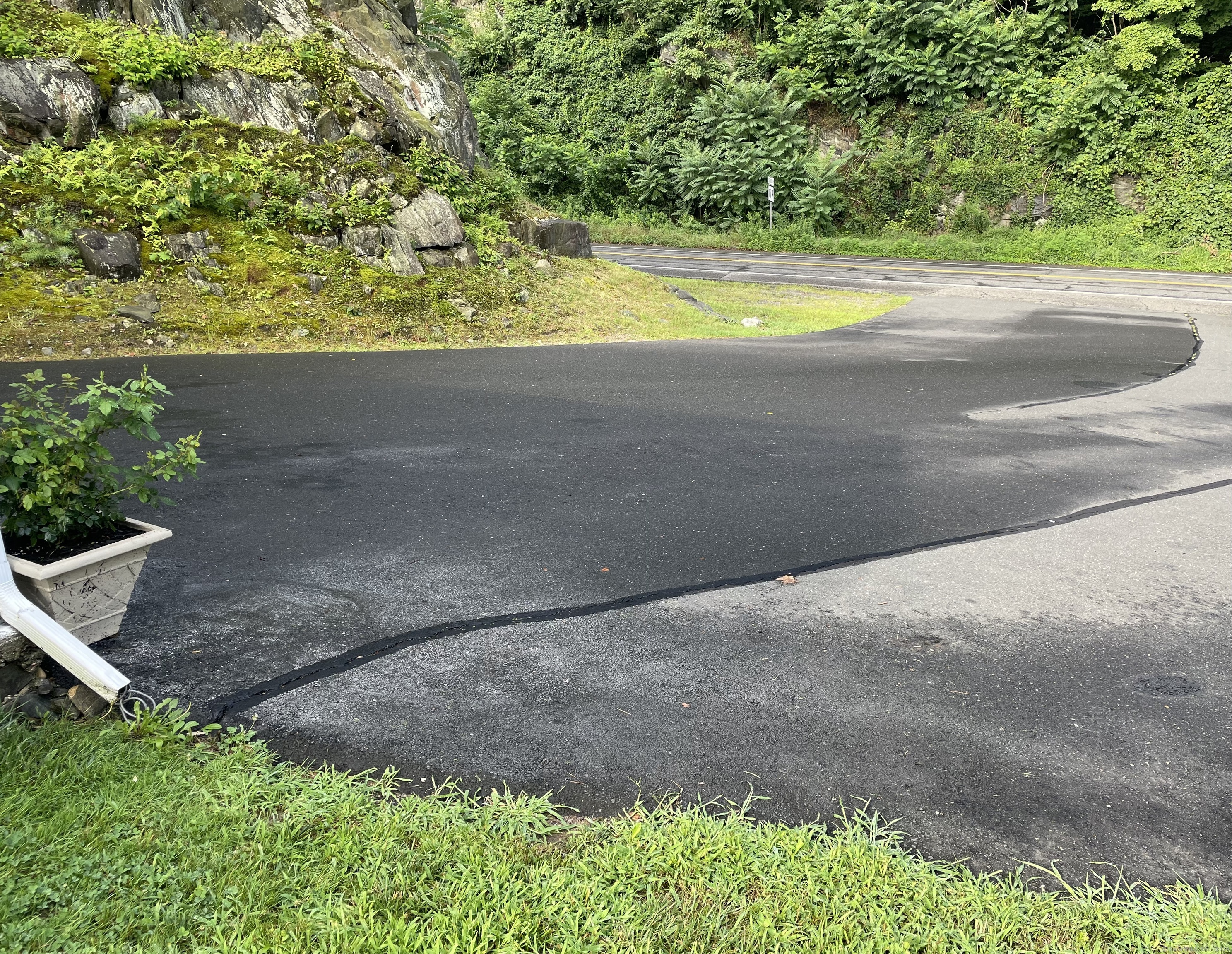 292 Canton, Burlington, 06013, 0 , 0 ,0,Commercial For Lease,For Rent,Canton,0,24149054