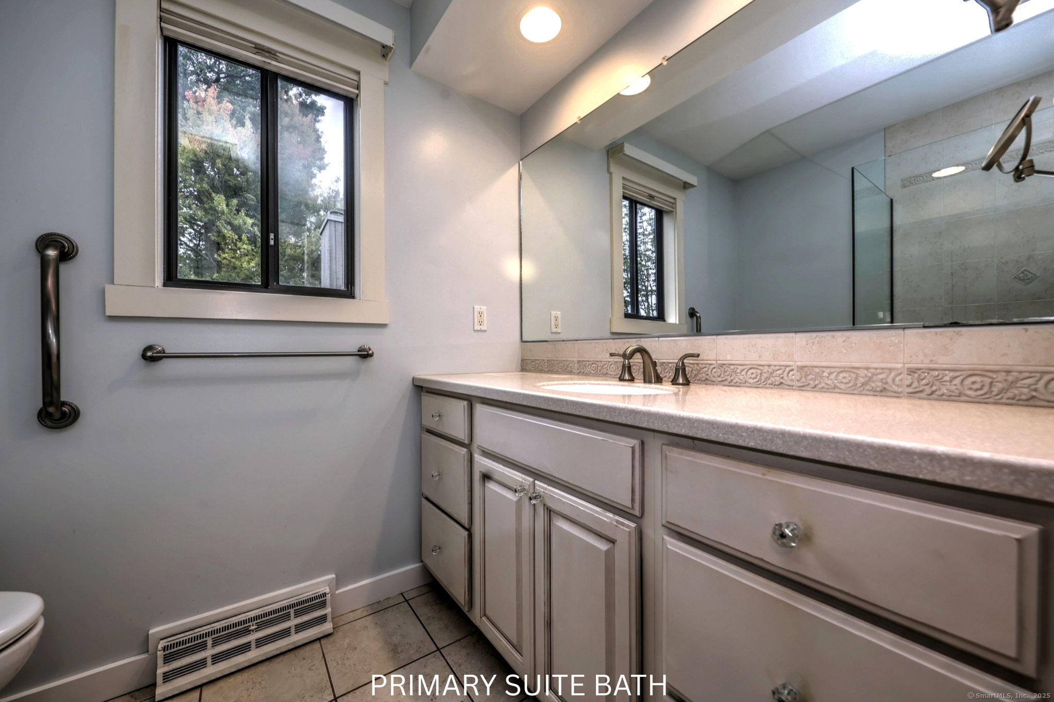 Photo 22 of 195 Bayfield Lane, Stratford, CT