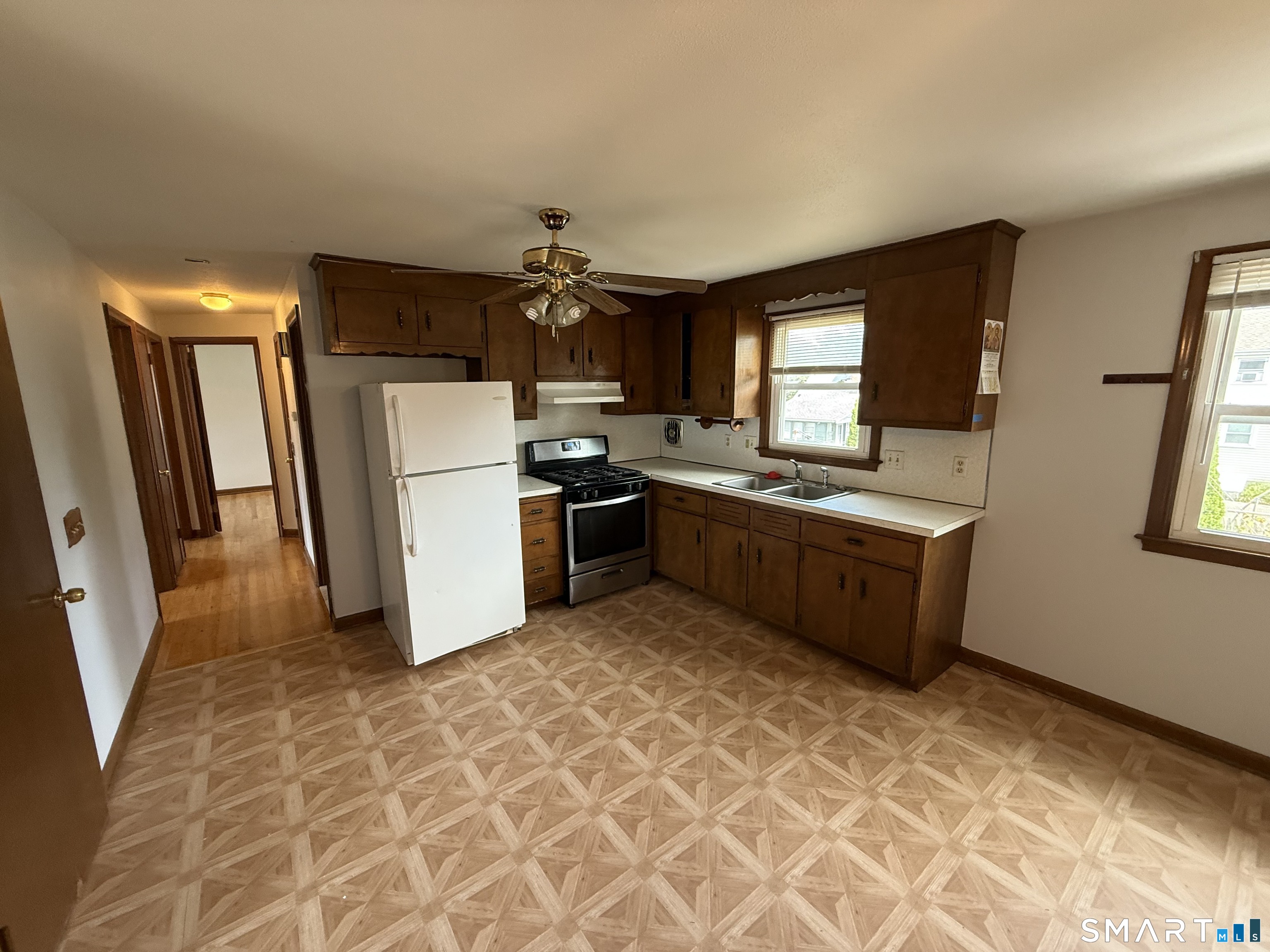 Photo 2 of 147 Overlook Avenue, New Britain, CT