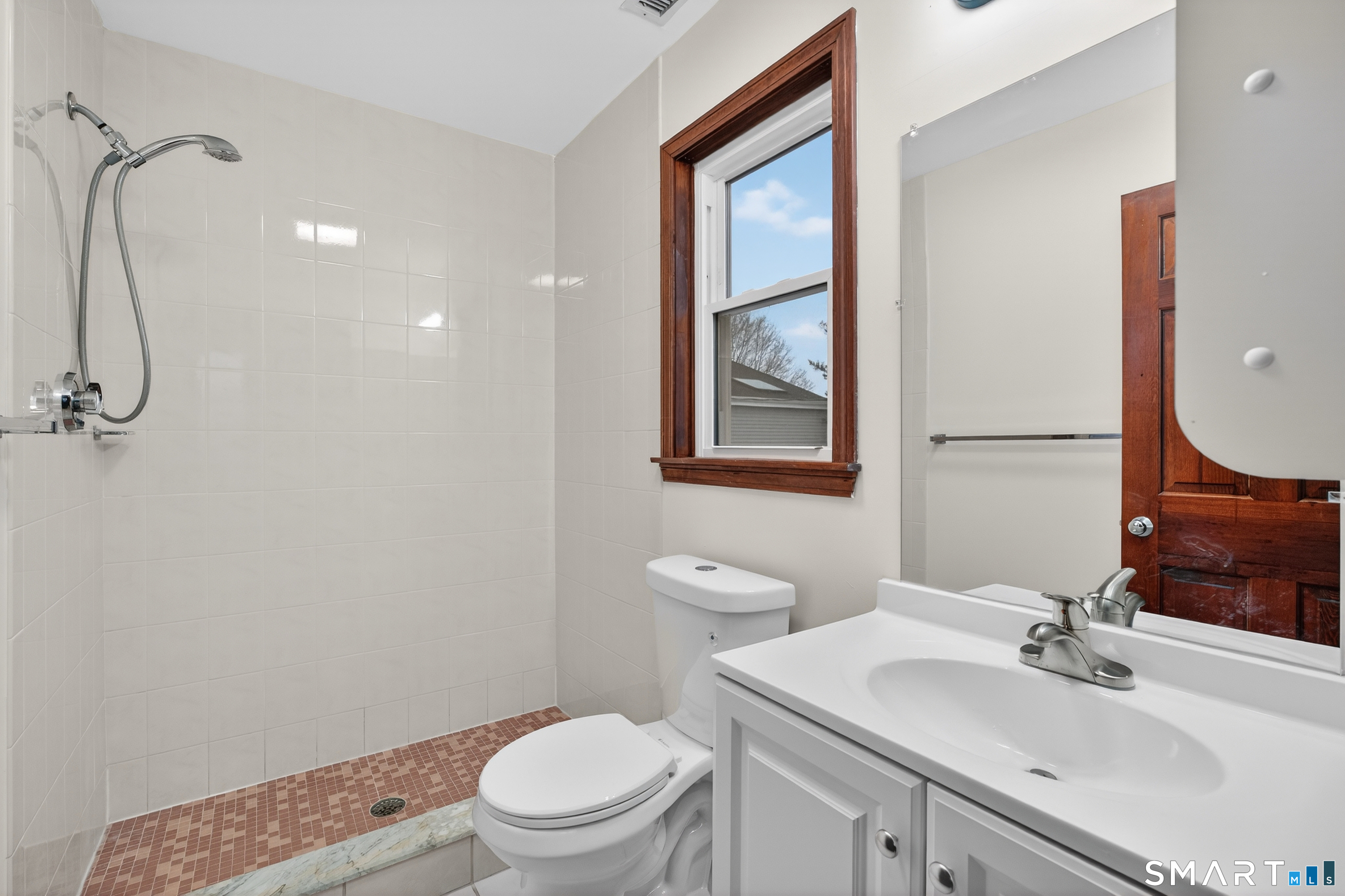 Photo 25 of 82 Limewood Avenue, Branford, CT