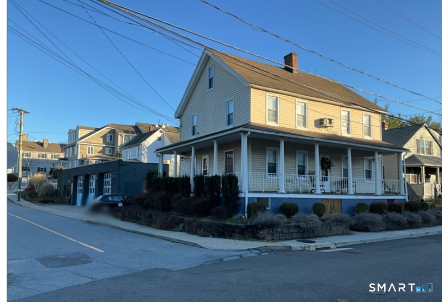 Photo 4 of 31 Franklin Street, Westport, CT