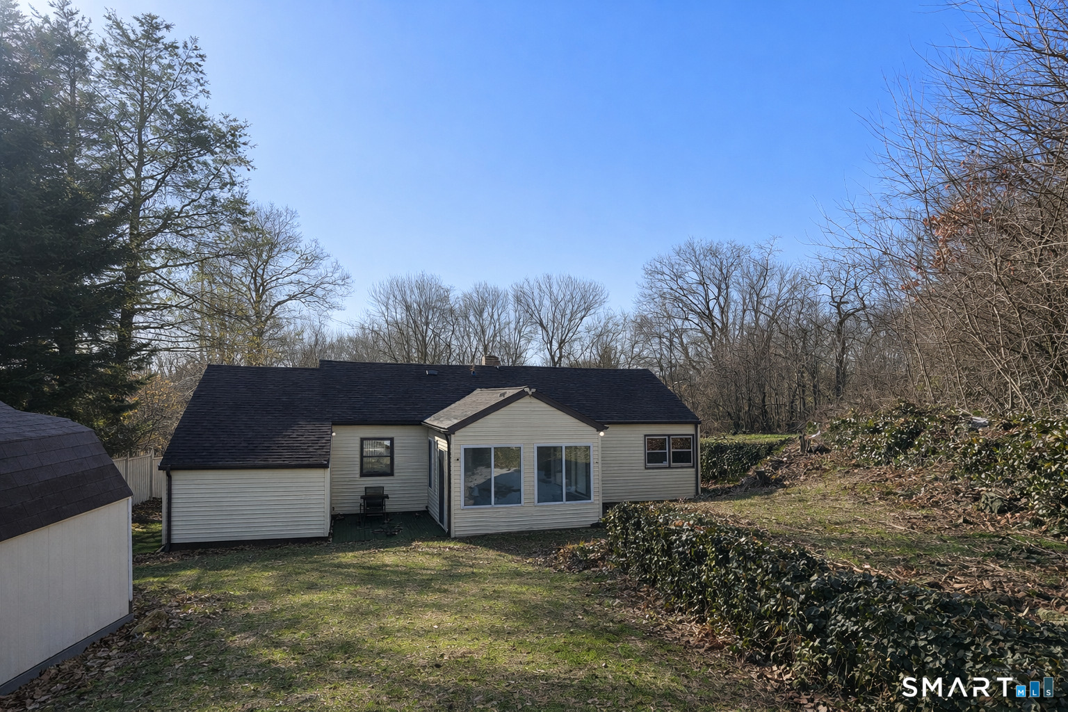 Photo 13 of 355 Broadbridge Road, Bridgeport, CT