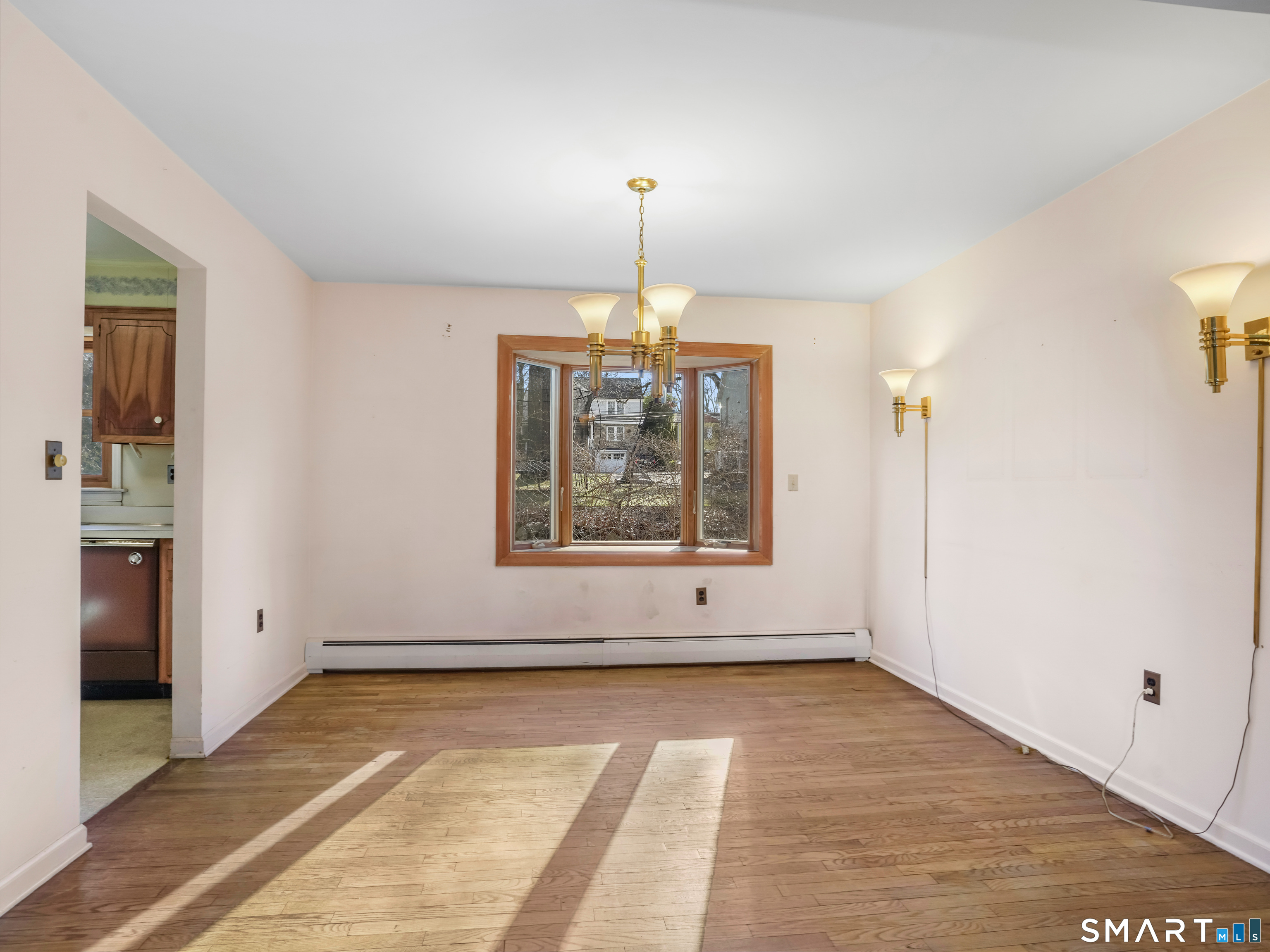 Photo 8 of 18 Griffith Road, Greenwich, CT