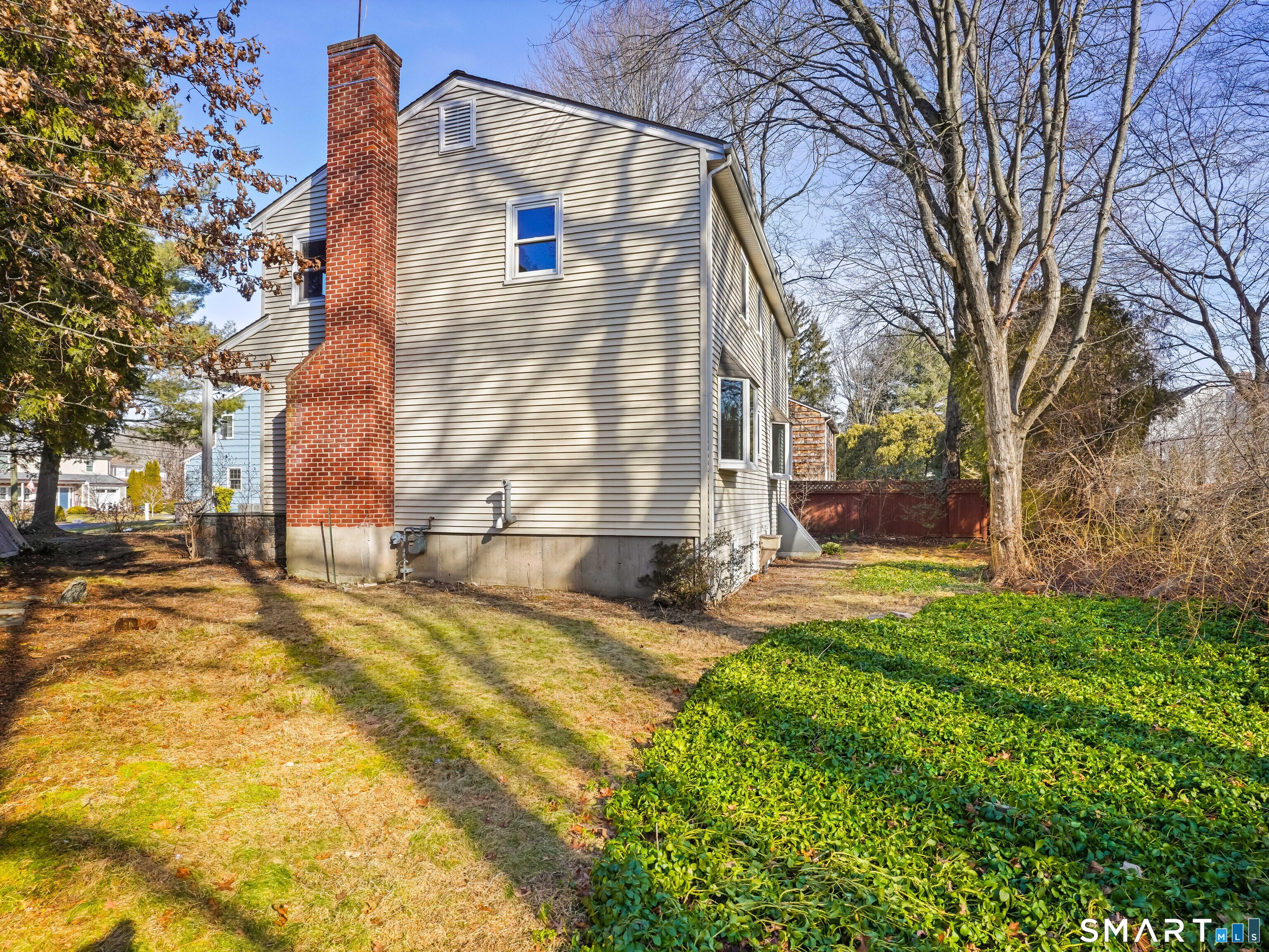 Photo 30 of 18 Griffith Road, Greenwich, CT