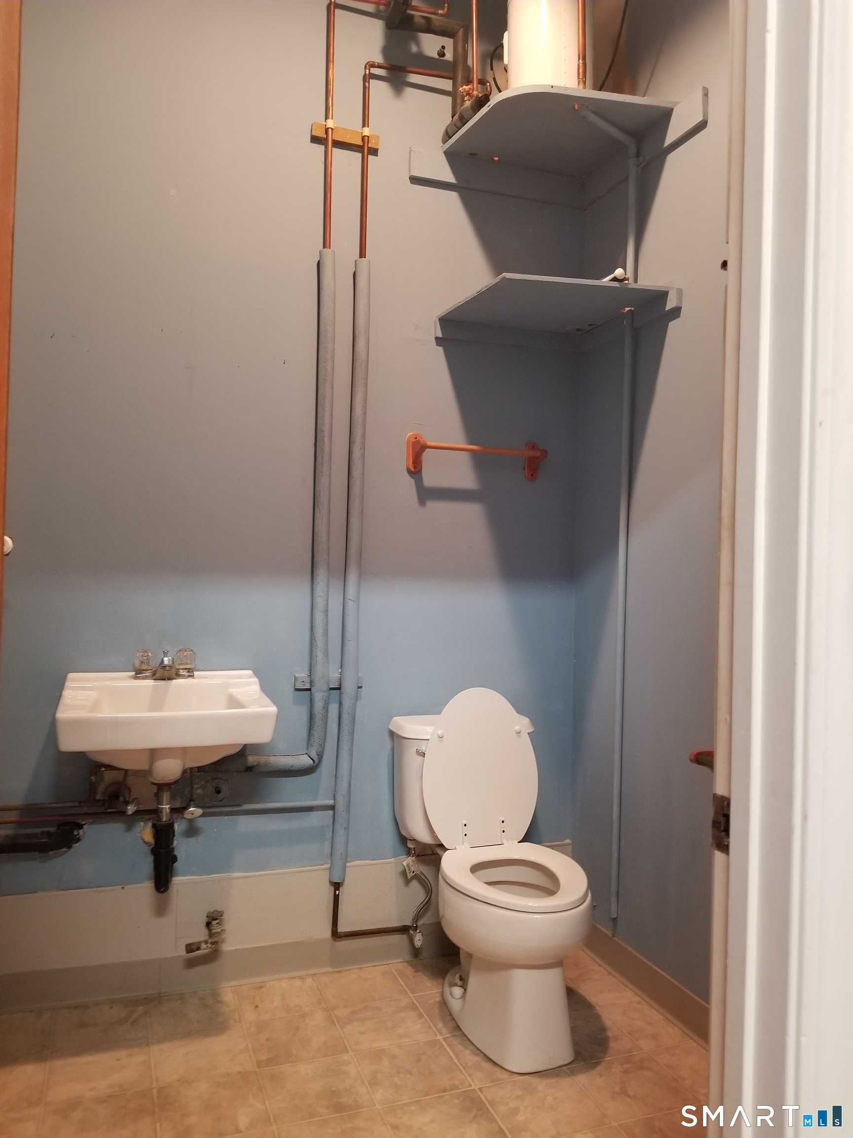 122 Prospect Hill, East Windsor, 06088, 0 , 0 ,0,Commercial For Lease,For Rent,Prospect Hill,0,24148996