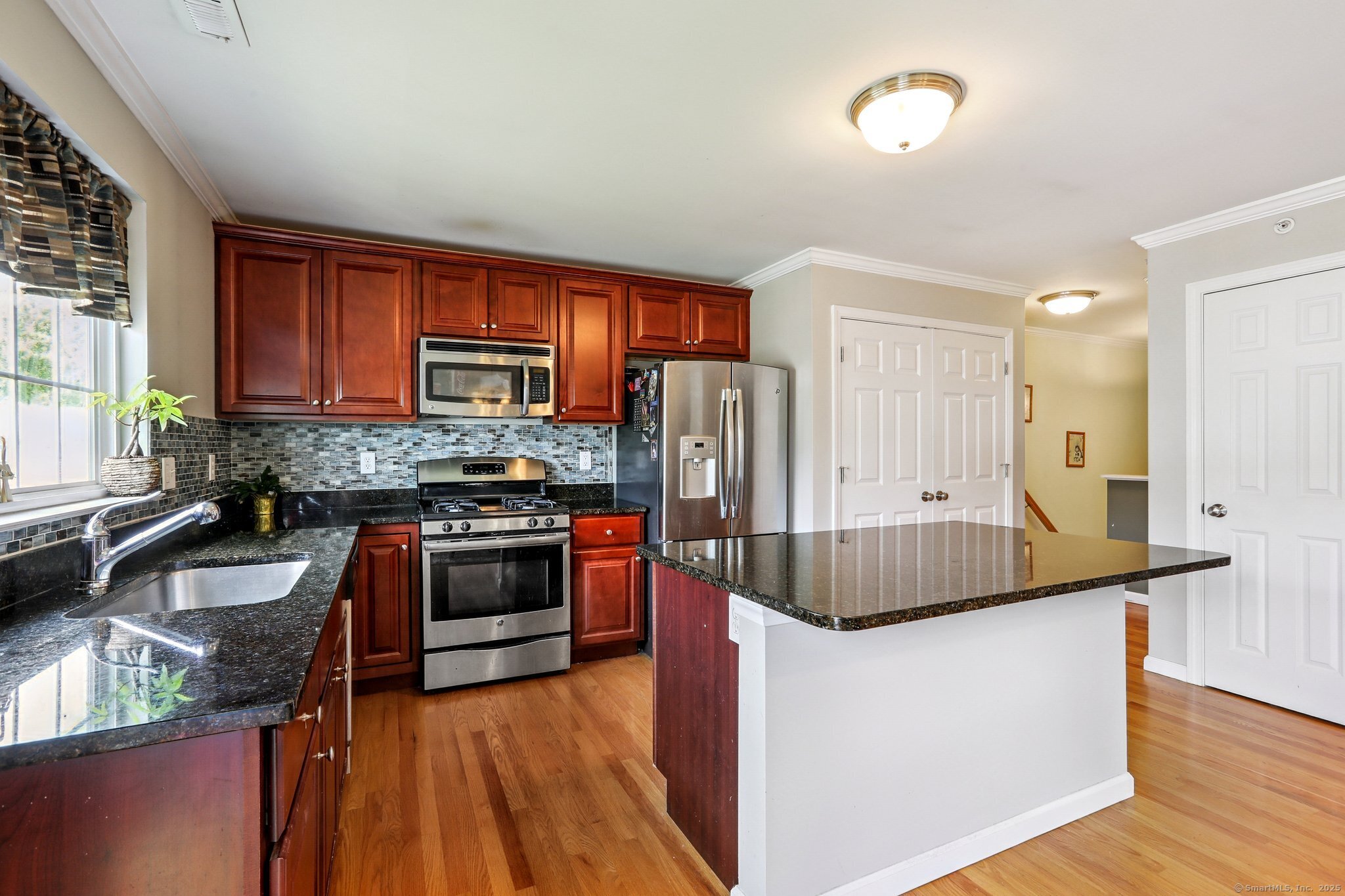 Homes for sale in Brookfield, CT | 27 Riverview Ct #27, Brookfield, CT 06804 | MLS# 24149208