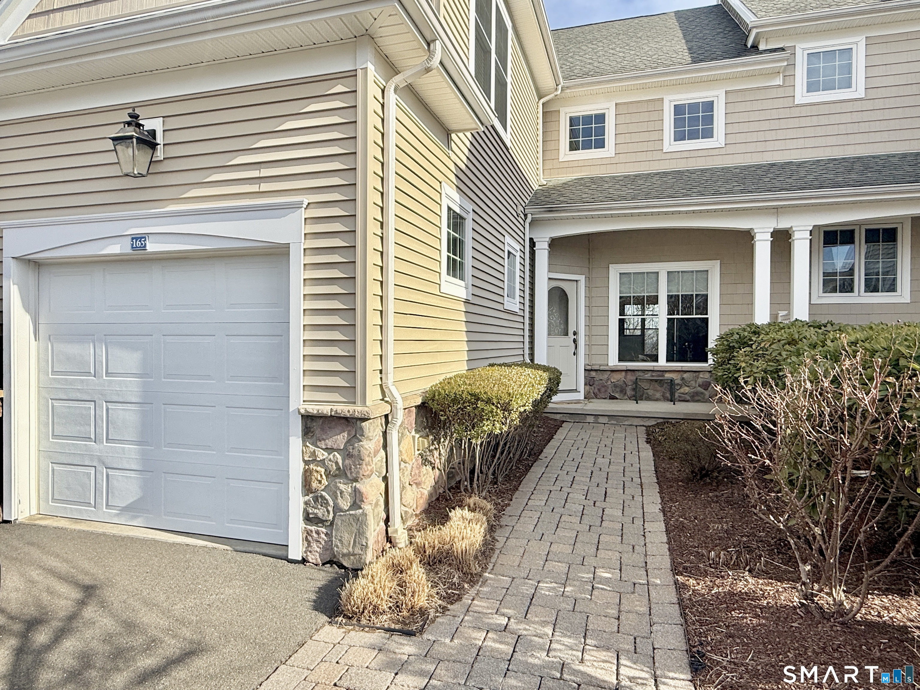 Homes for sale in New Britain, CT | 165 Bradford Walk #165, New Britain, CT 06053 | MLS# 24147235